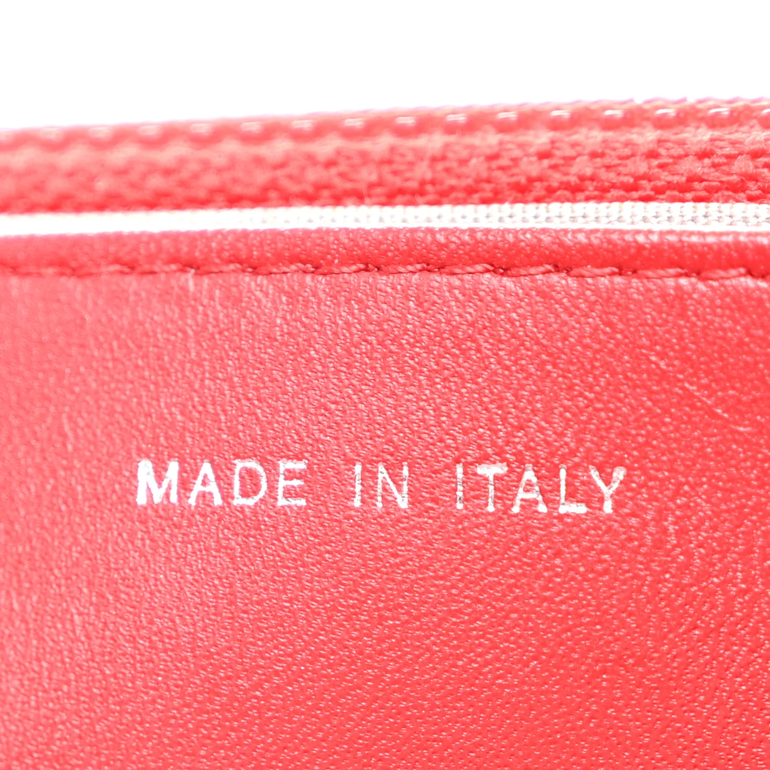 Patent Quilted Brilliant Wallet On Chain WOC Red - Top Club