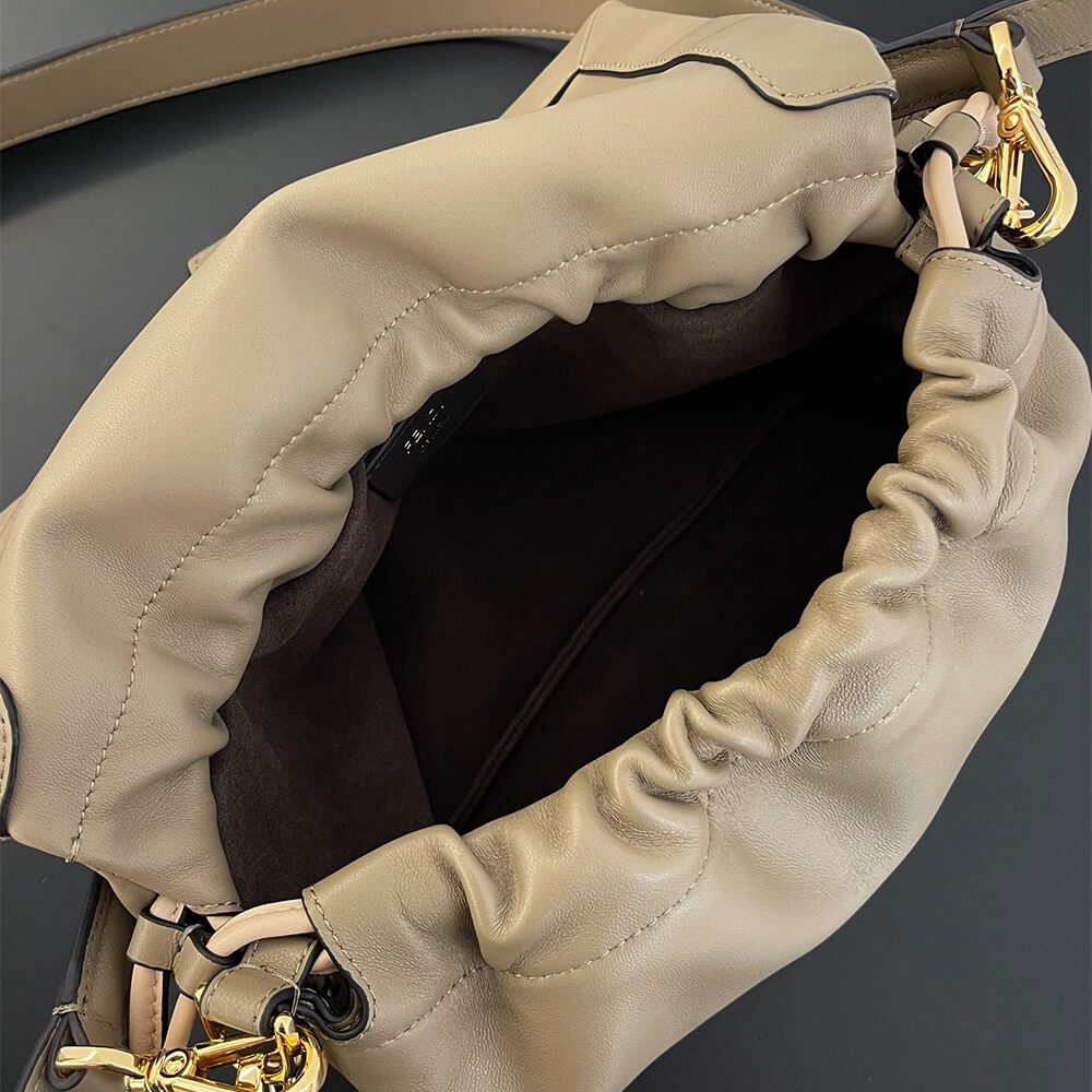 Fendi Mamma Baguette Medium(high-end grade) - Top Club