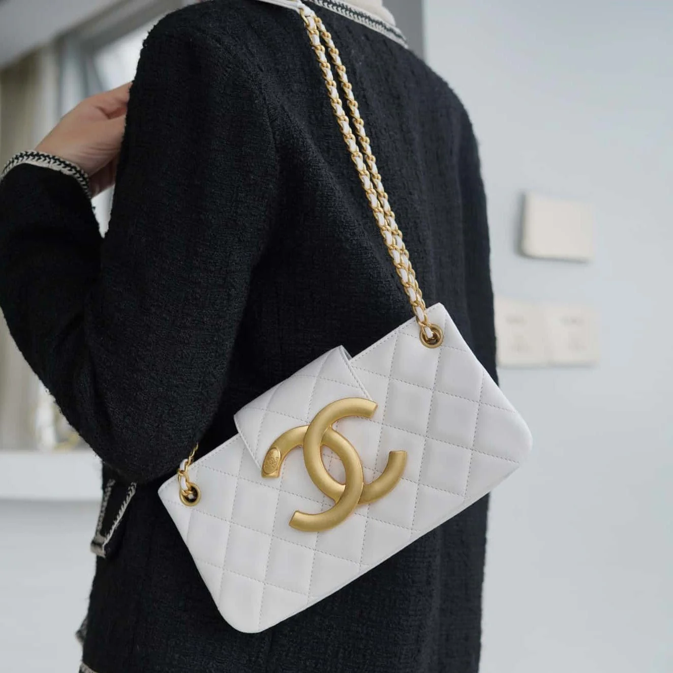 ???????????? ?????? Vintage Logo Quilted Lambskin Shoulder Bag 11.5x24x4.5cm - Top Club