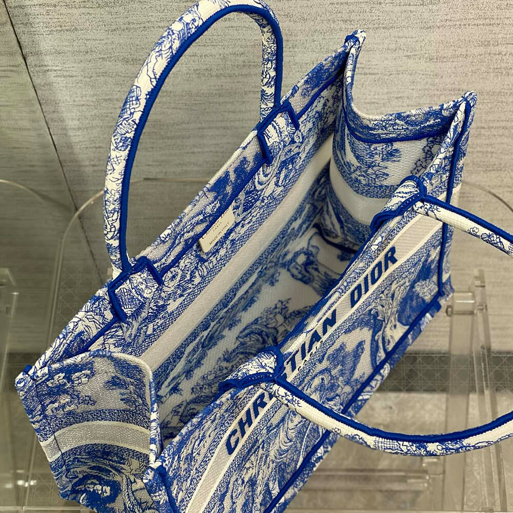 Dior MEDIUM DIOR BOOK TOTE - Top Club