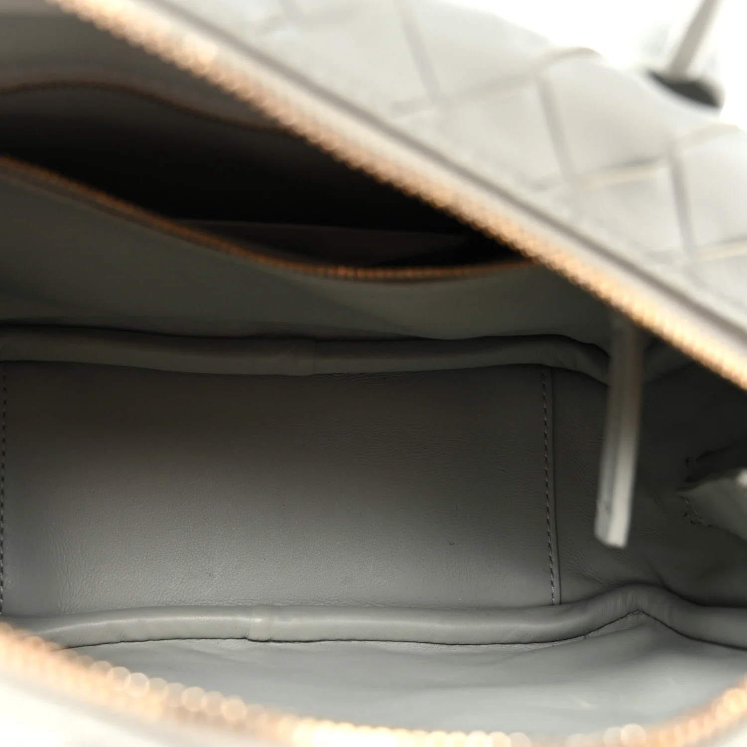 Lambskin Intrecciato Small Getaway Agate Grey - Top Club