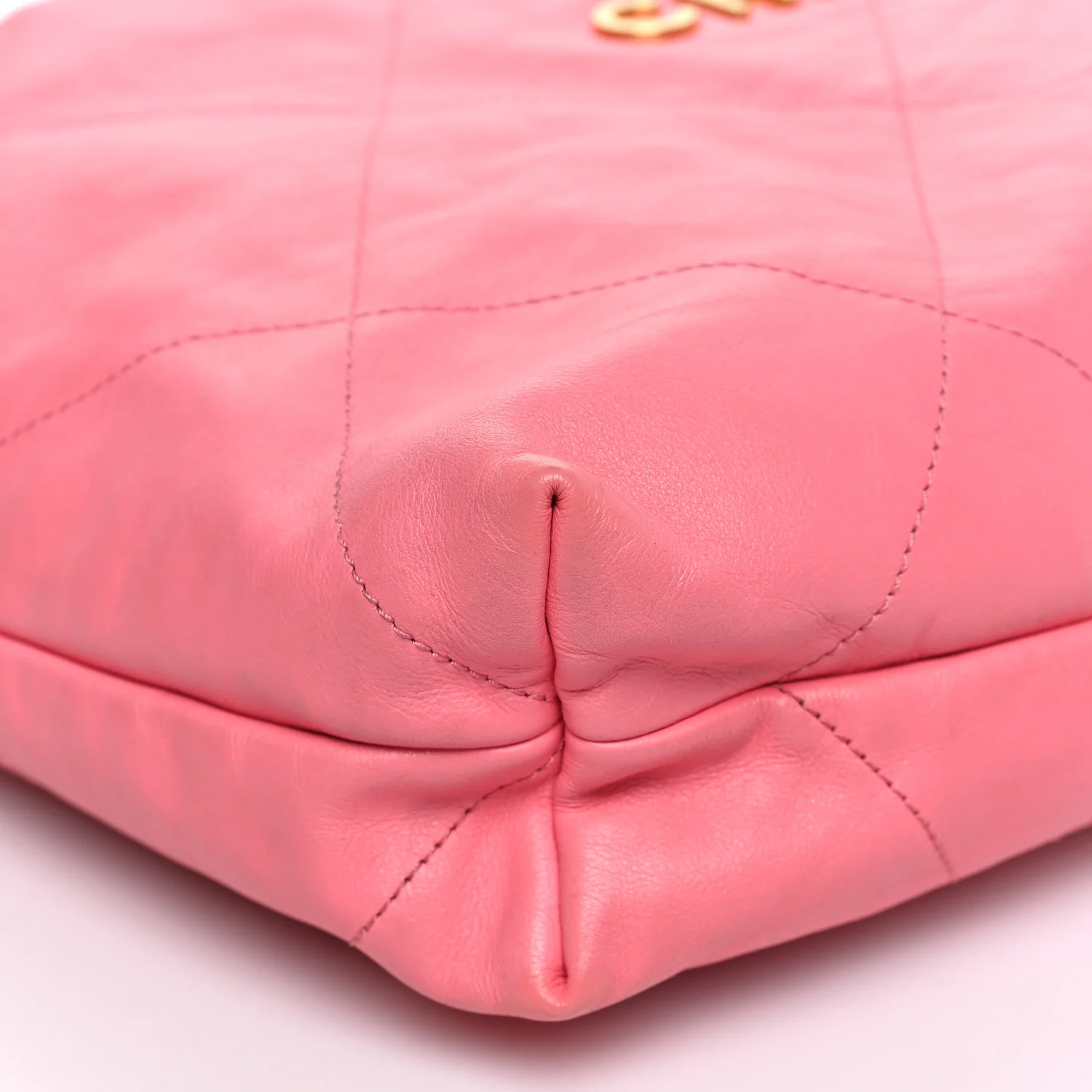 Shiny Calfskin Quilted Chanel 22 Drawstring Bag Coral Pink - Top Club