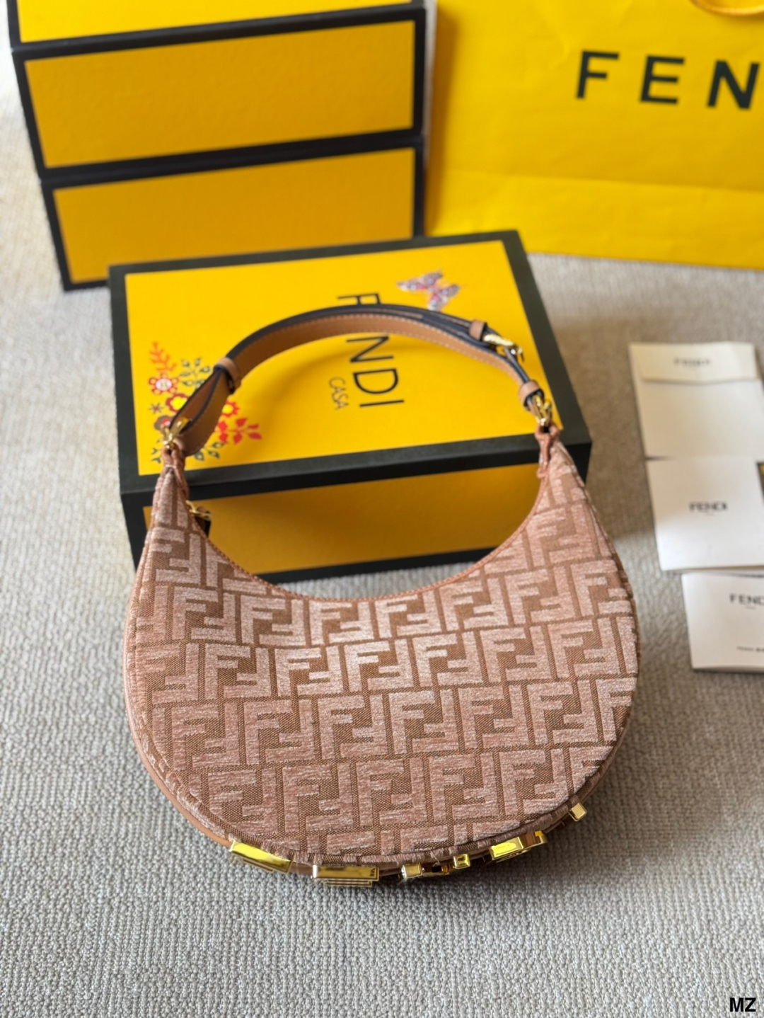 Fen 2025 new arrival graphy moon bag 002 size:30 * 16cm - Top Club
