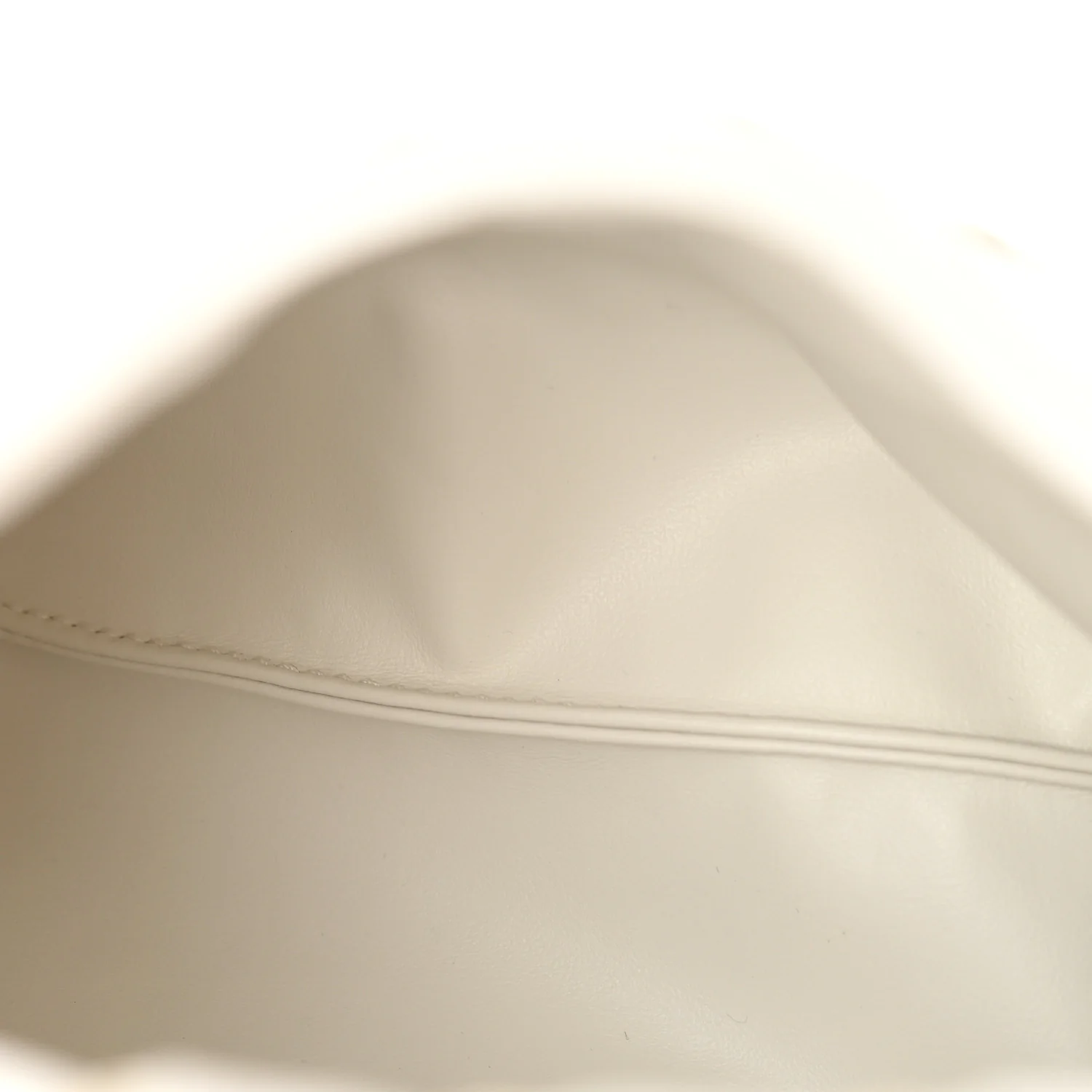 Calfskin Intrecciato Mini Hop White - Top Club