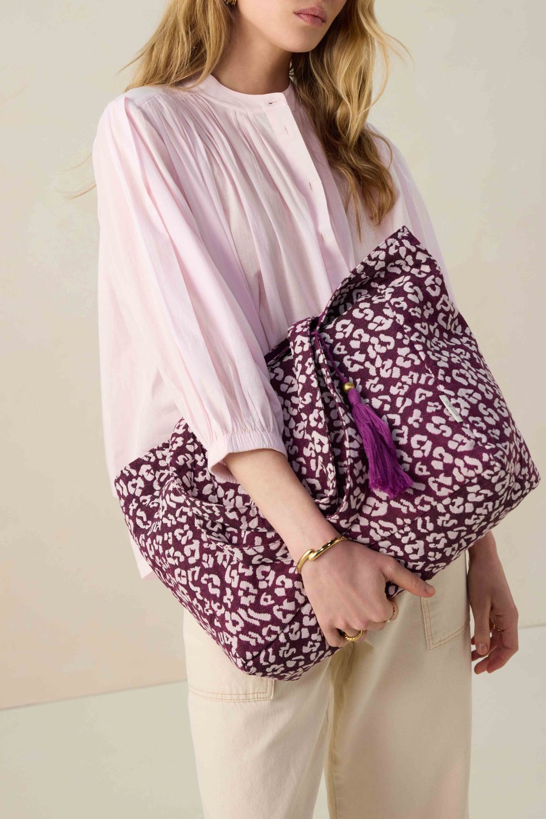 Paarse jacquard shopper met leopard print