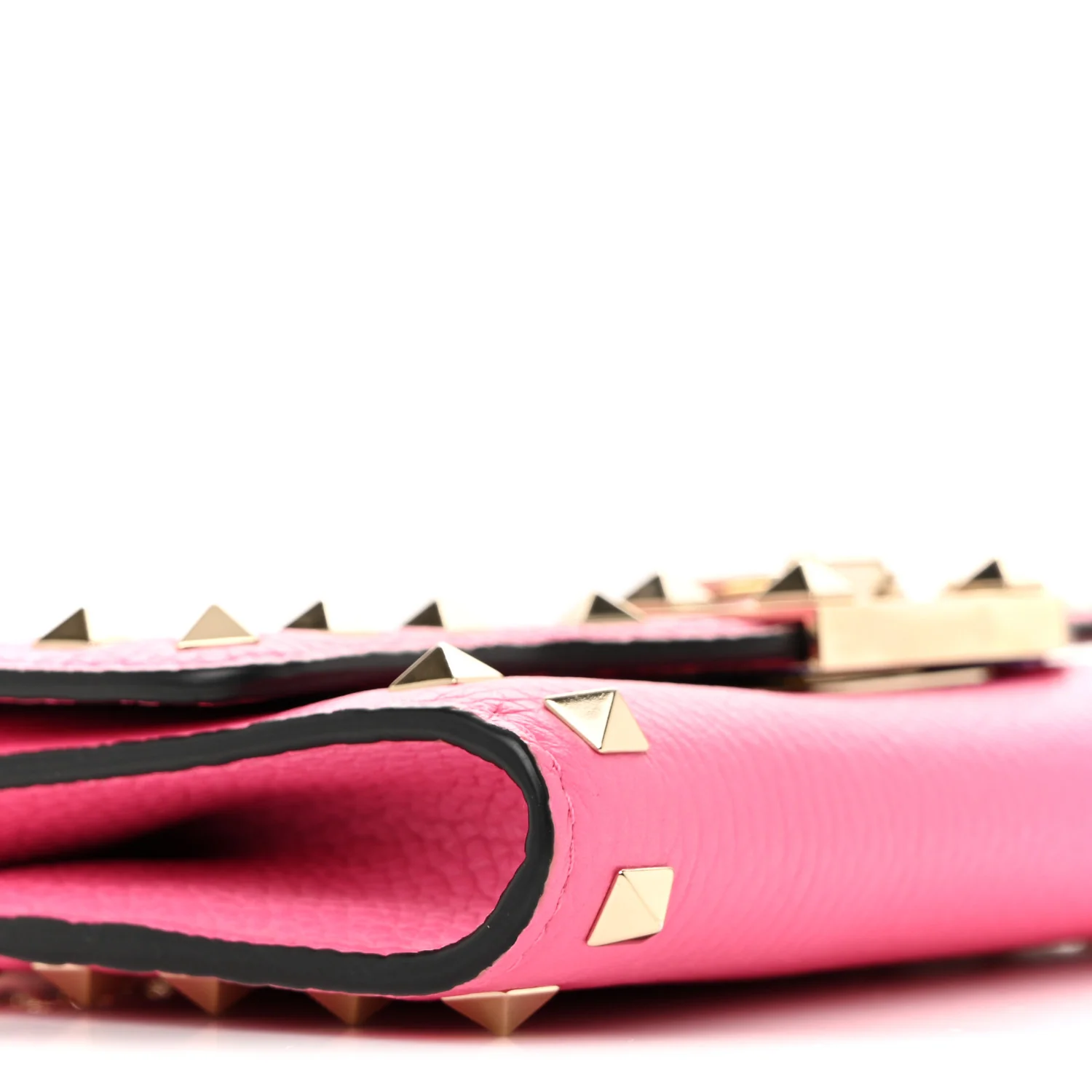 Pebbled Calfskin Rockstud Flip Lock Wallet On Chain Feminine Pink - Top Club