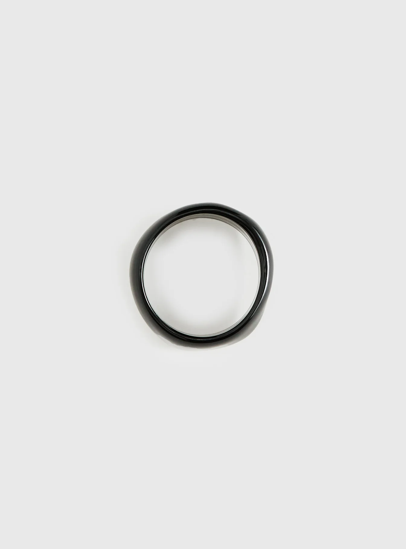 Madlen Resin Cuff Black