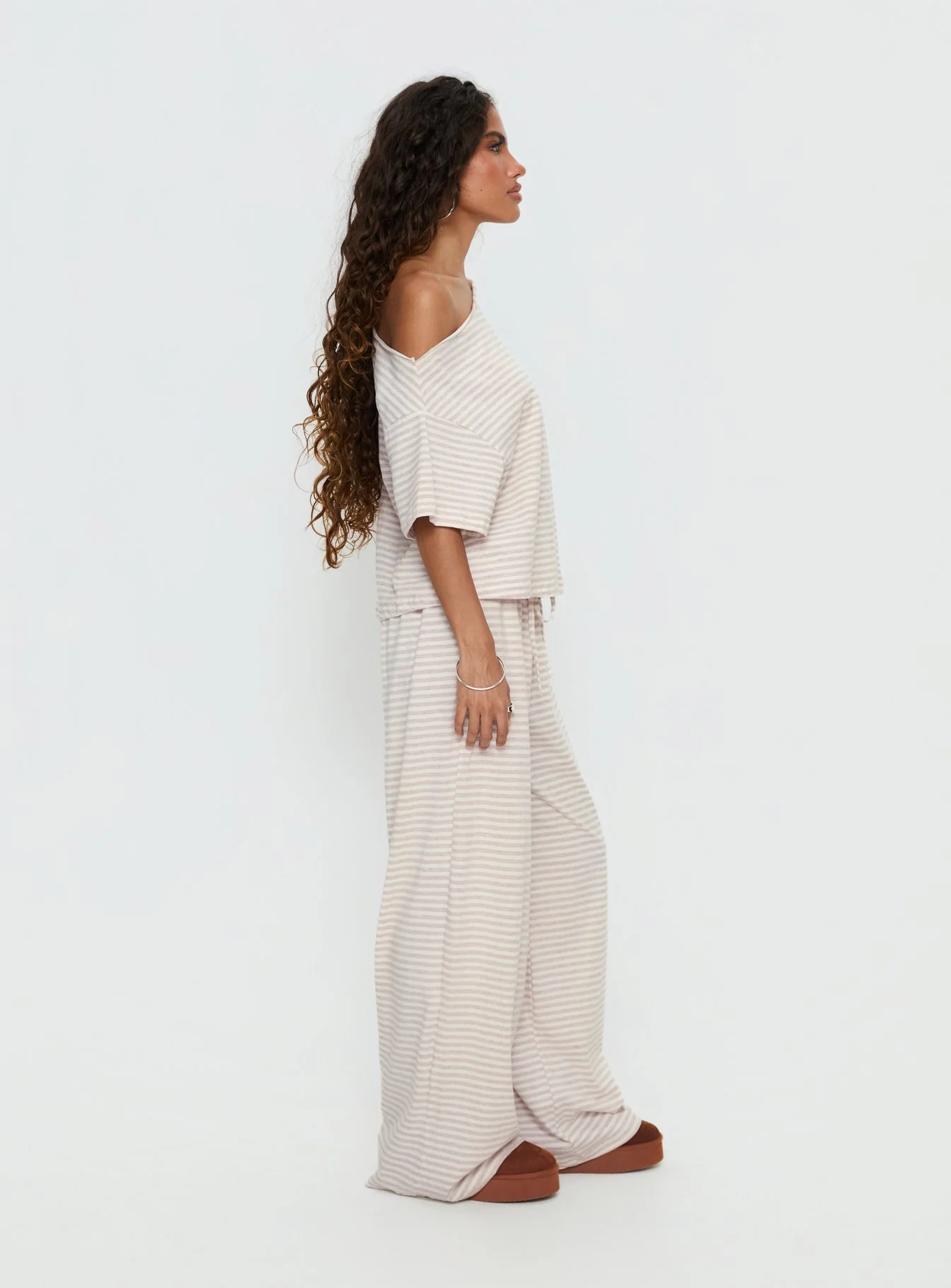 Tobie Off Shoulder Sleep Set Beige Stripe
