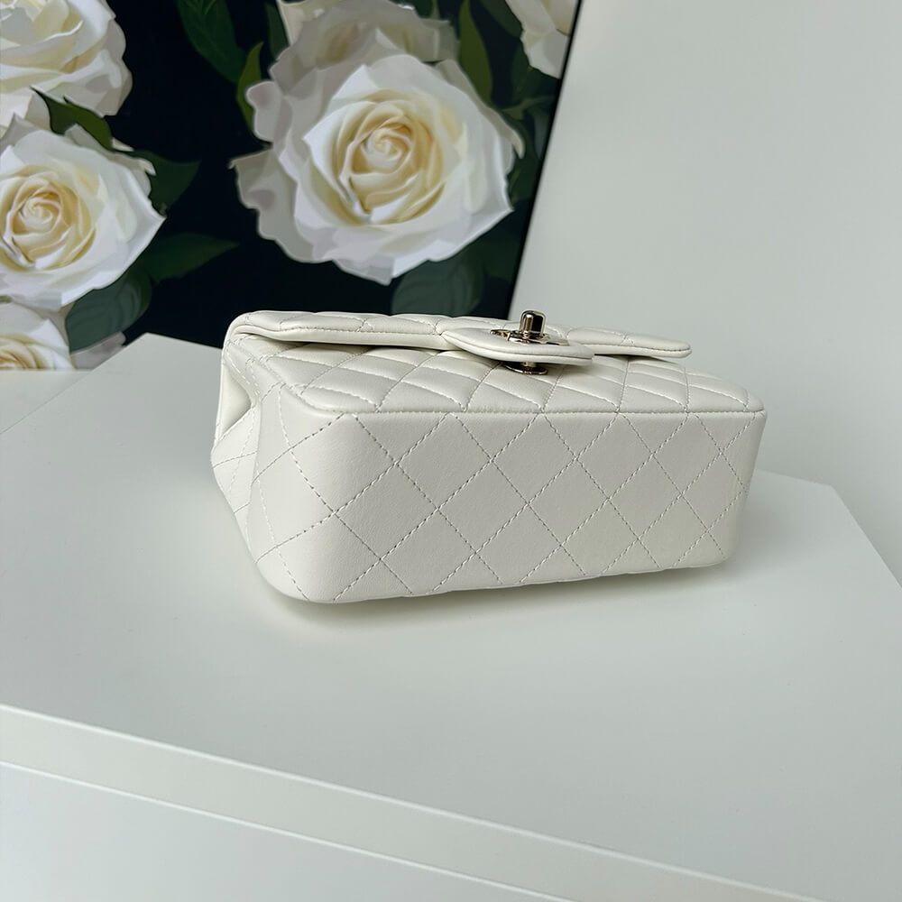 CHANEL Mini Classic Handbag With Top Handle - Top Club