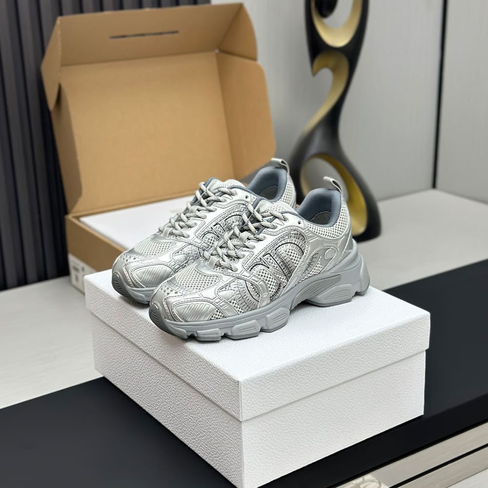 Dior Chrono Sneaker
