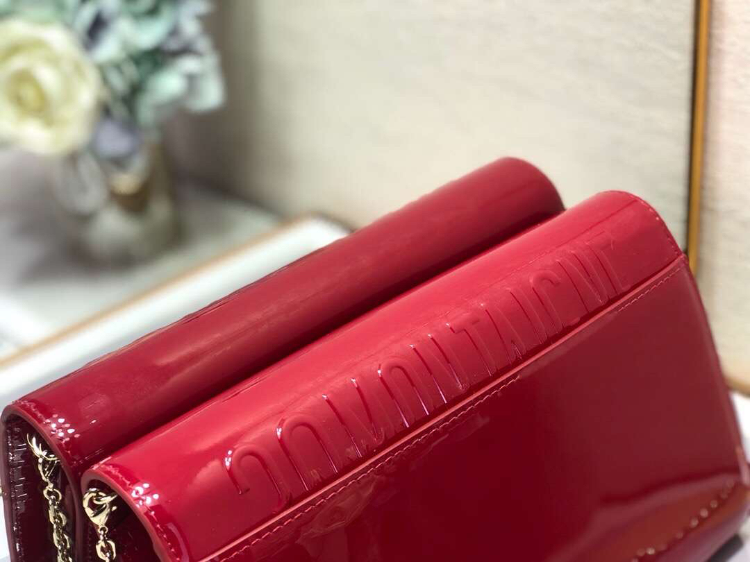 D 30 Montaigne Wallet On Chain In Red Patent Calfskin - Top Club