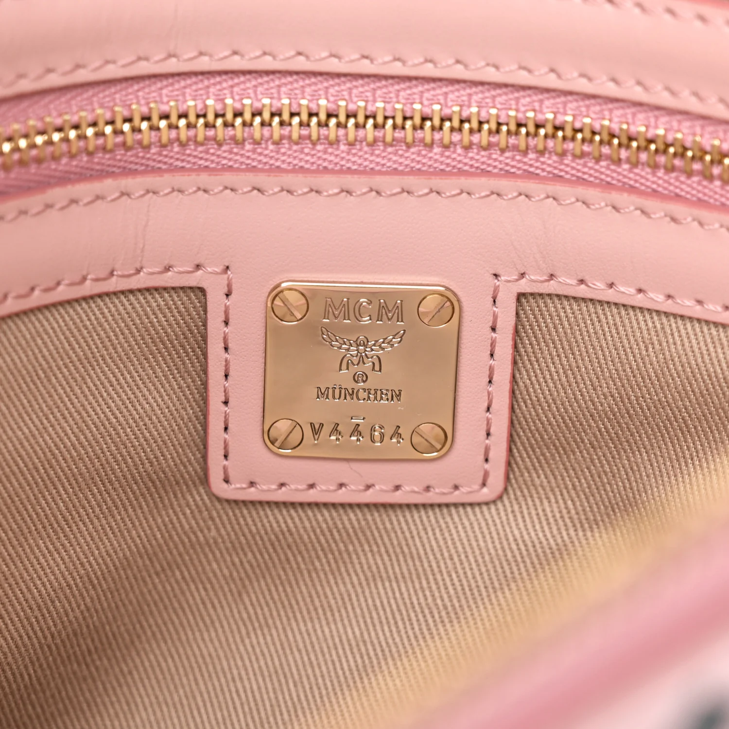 Visetos Medium Crossbody Pouch Soft Pink - Top Club
