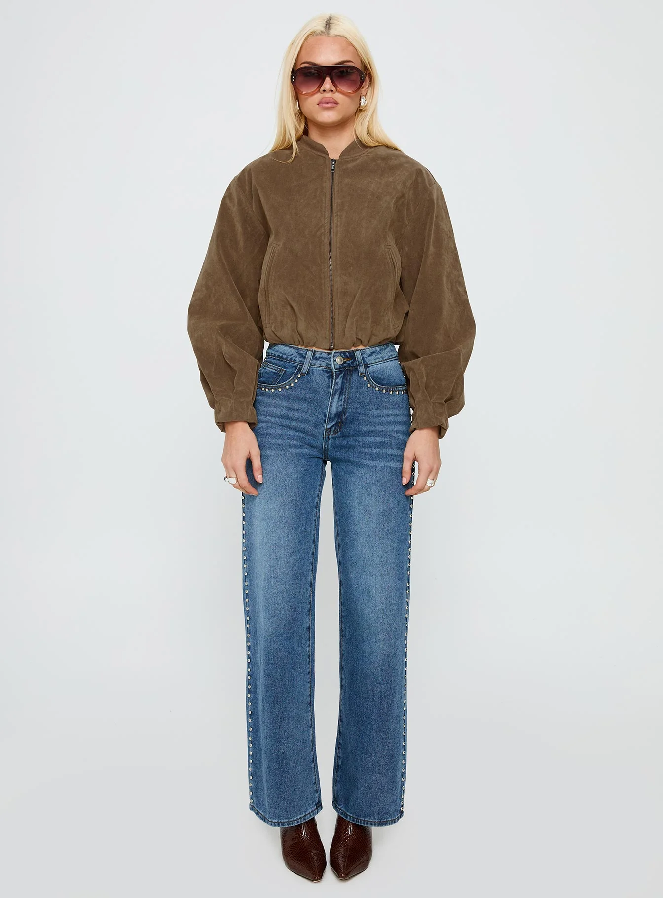 Saving Up Mid Rise Straight Leg Studded Jeans Mid Blue