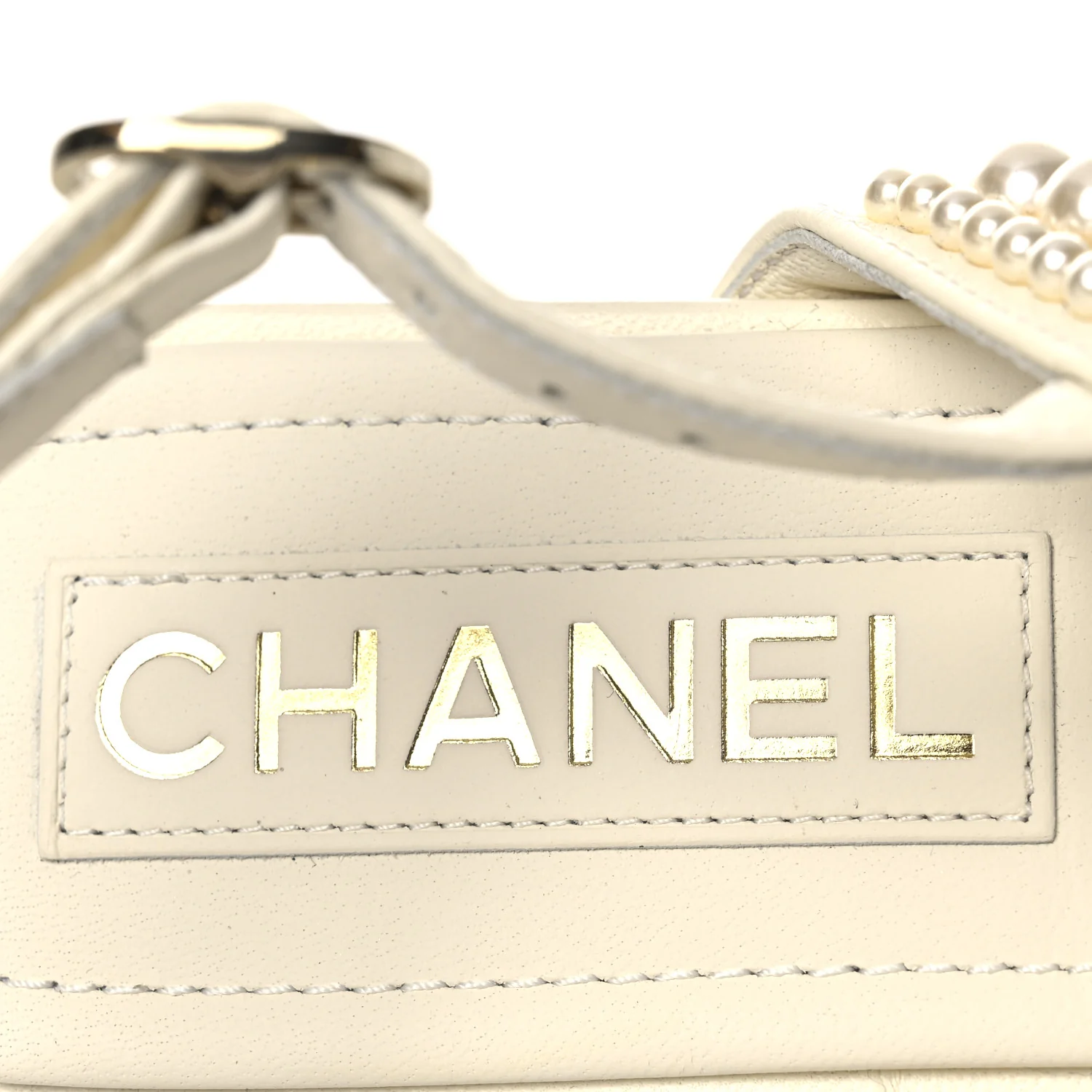 Lambskin Pearl Mini CC Thong Sandals 38 White - Top Club