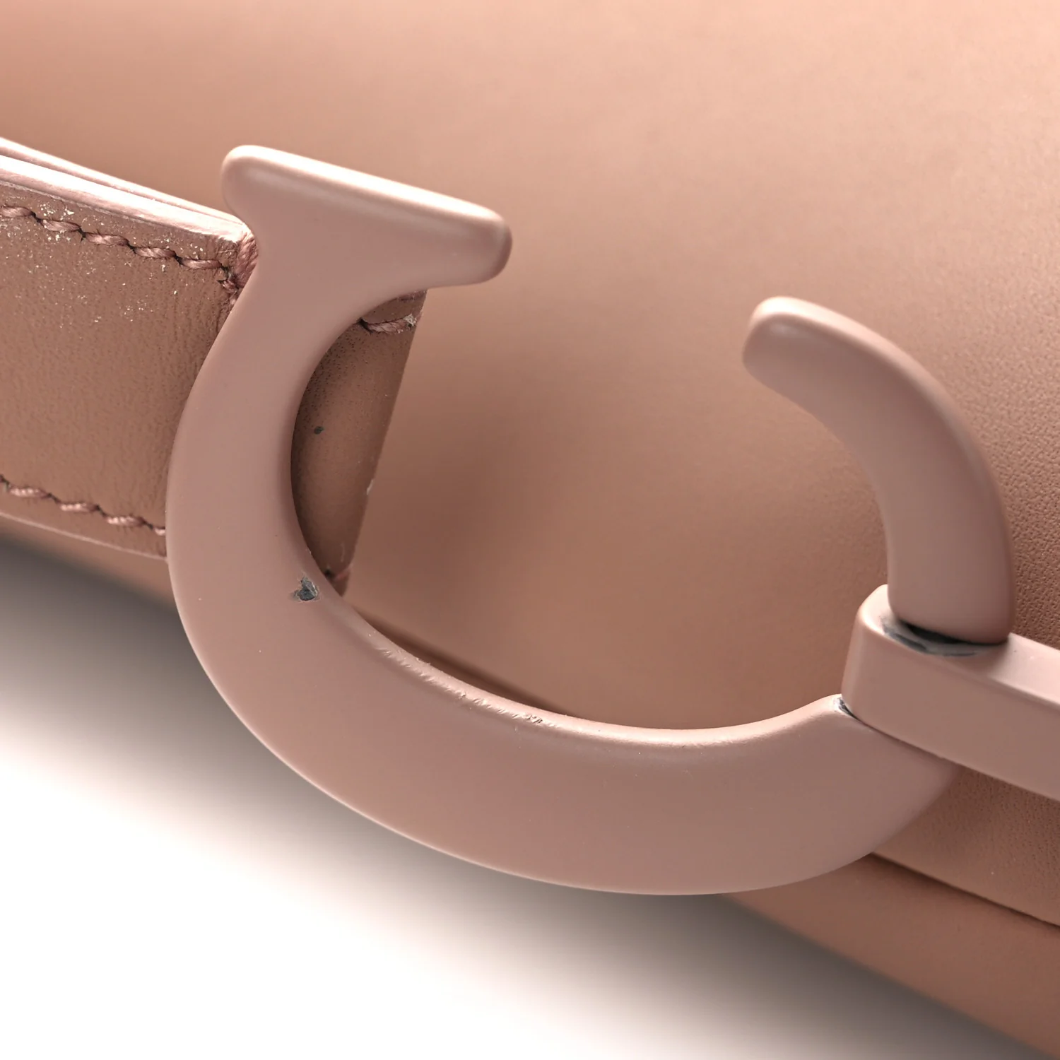 Ultra Matte Calfskin Saddle Bag Fard - Top Club