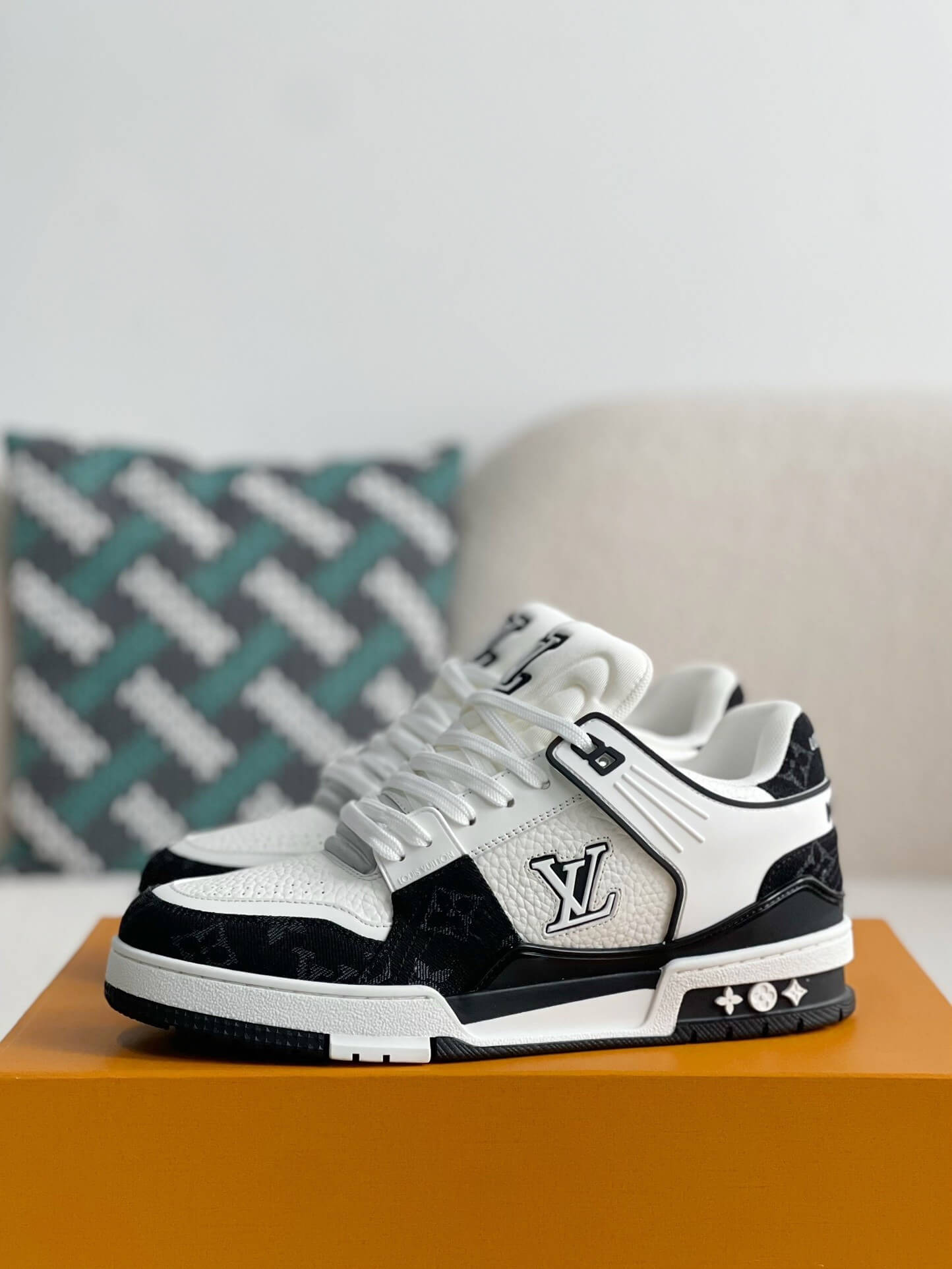 Louis Vuitton LV Trainer Denim Black White Padded Sneaker - Sneaker Replica Workshop