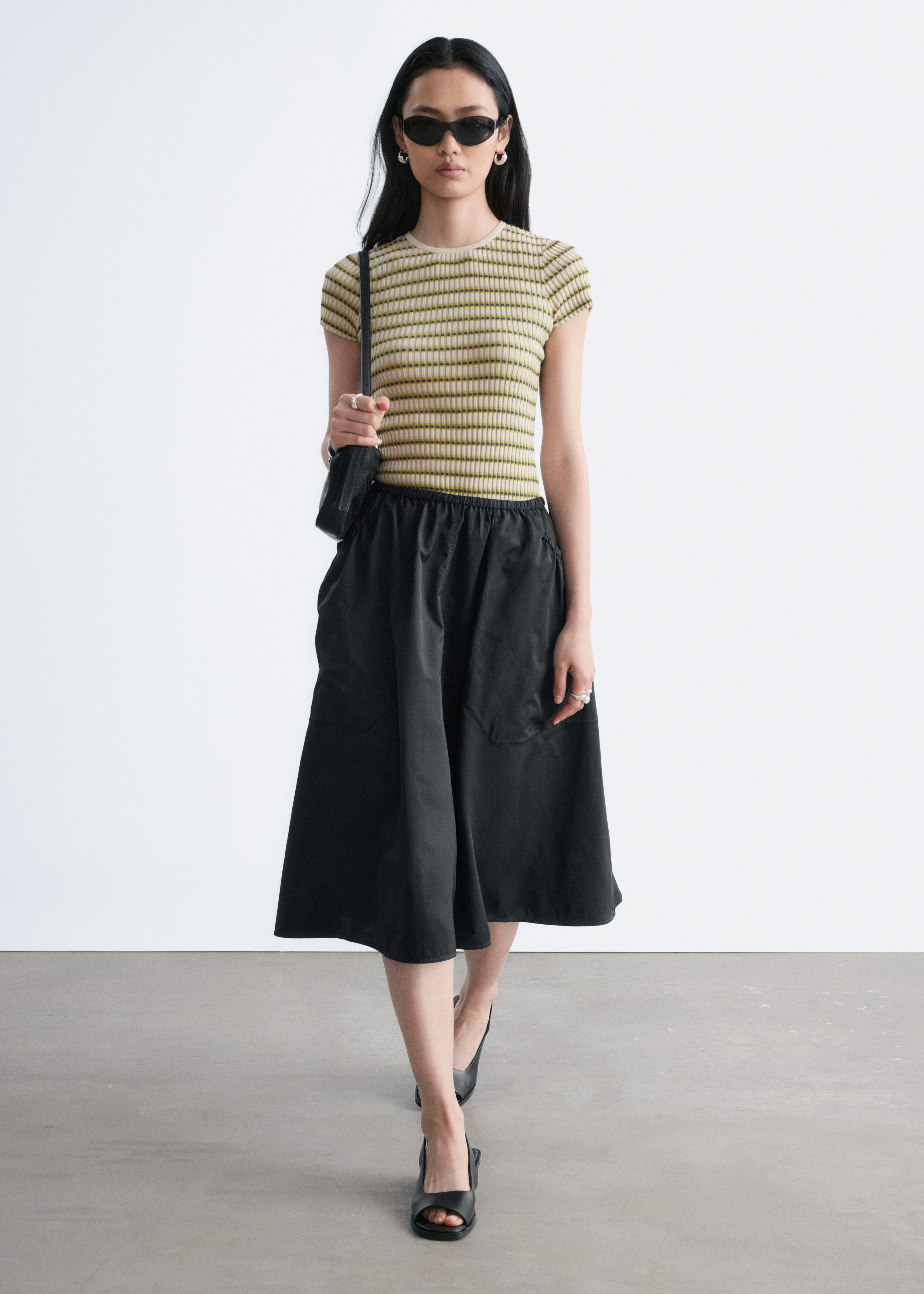 & Other Stories GATHERED TWILL MIDI SKIRT