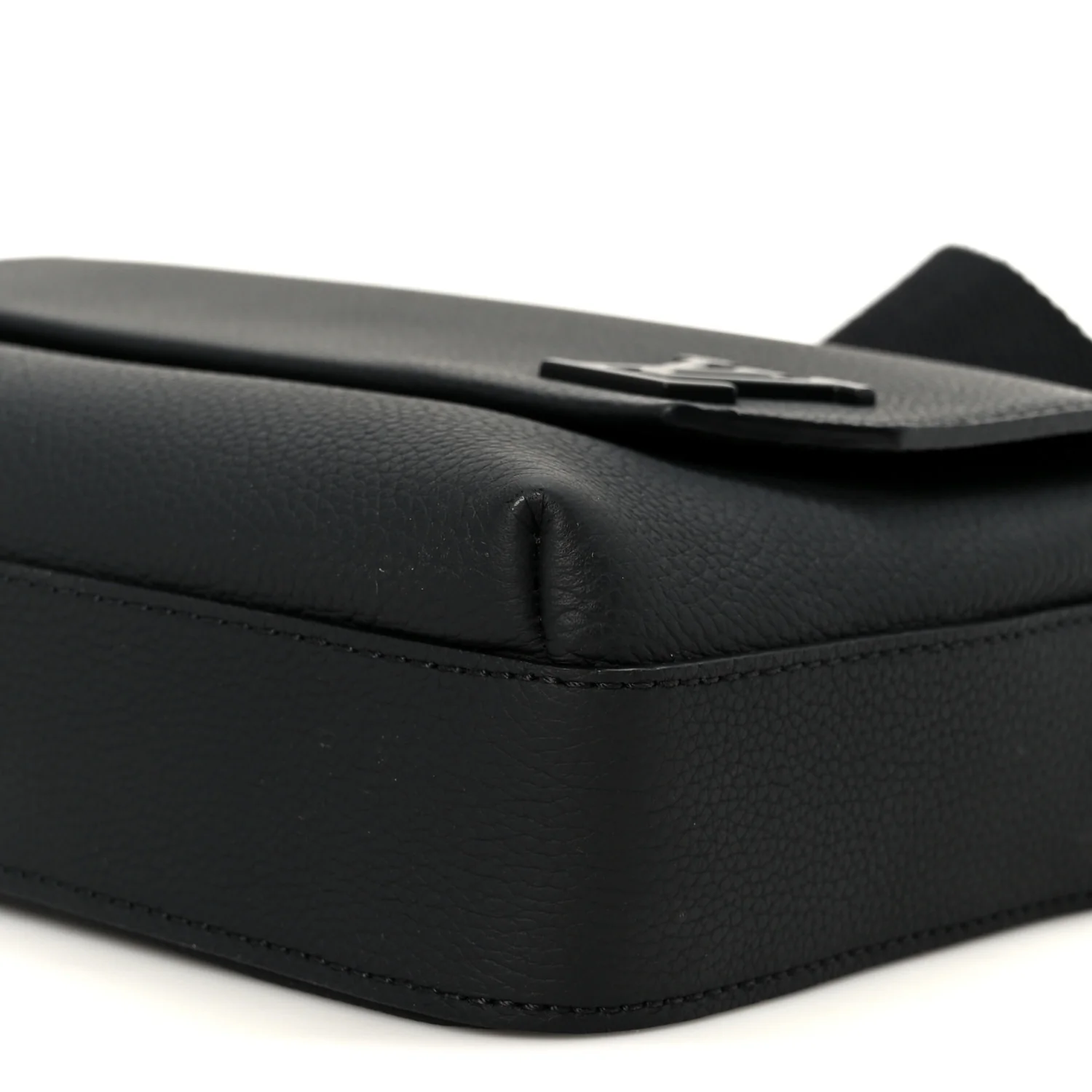 Calfskin Aerogram Fastline Messenger Black - Top Club