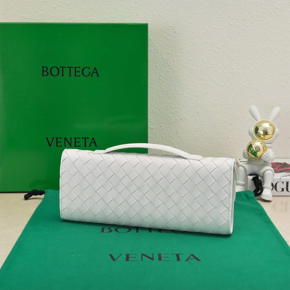 Bottega Veneta Andiamo Clutch(HIGH-END GRADE) - Top Club