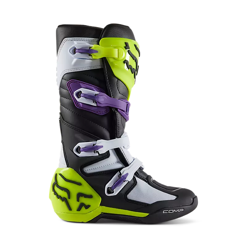 Complete boots