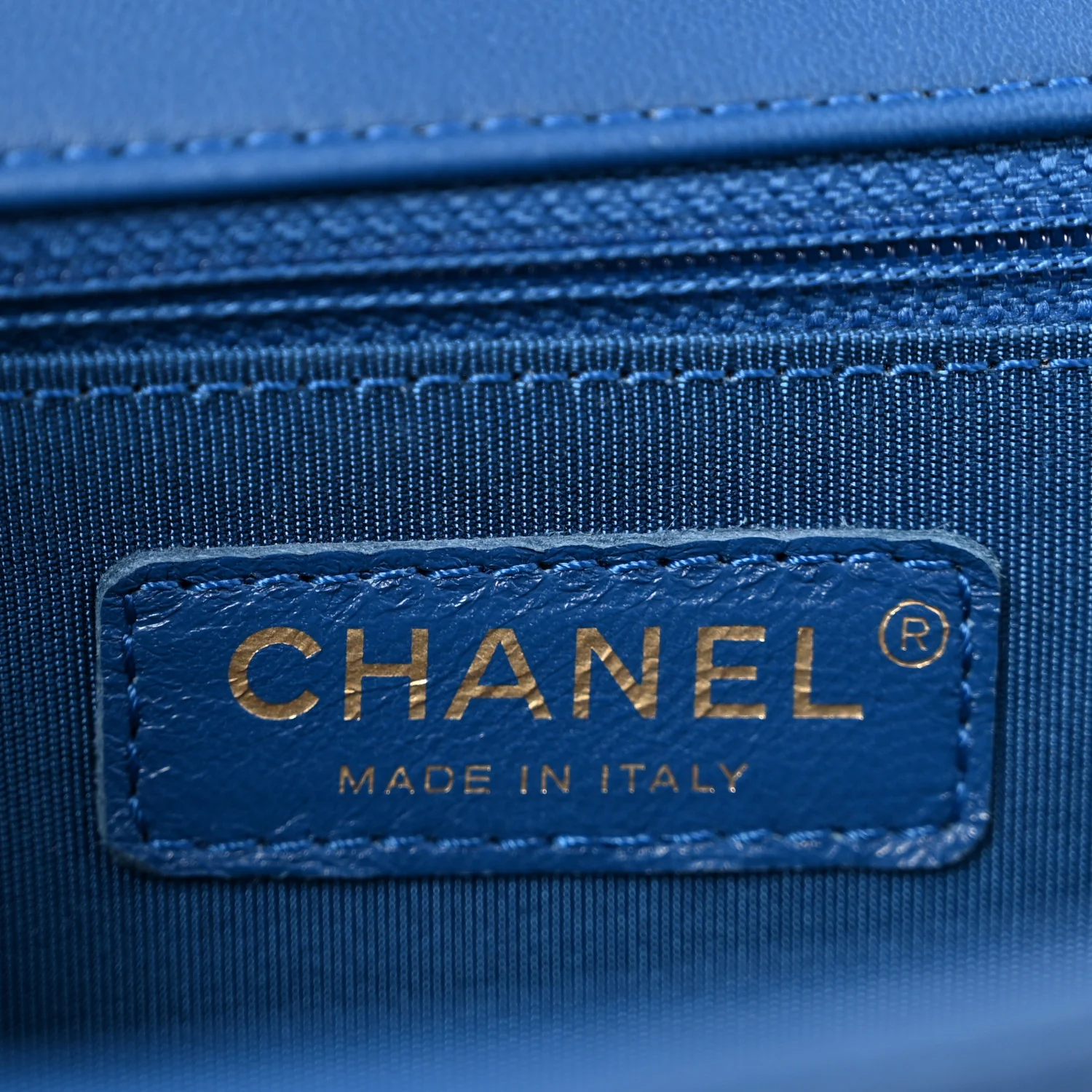 Lambskin Chevron Quilted New Medium Boy Flap Blue - Top Club