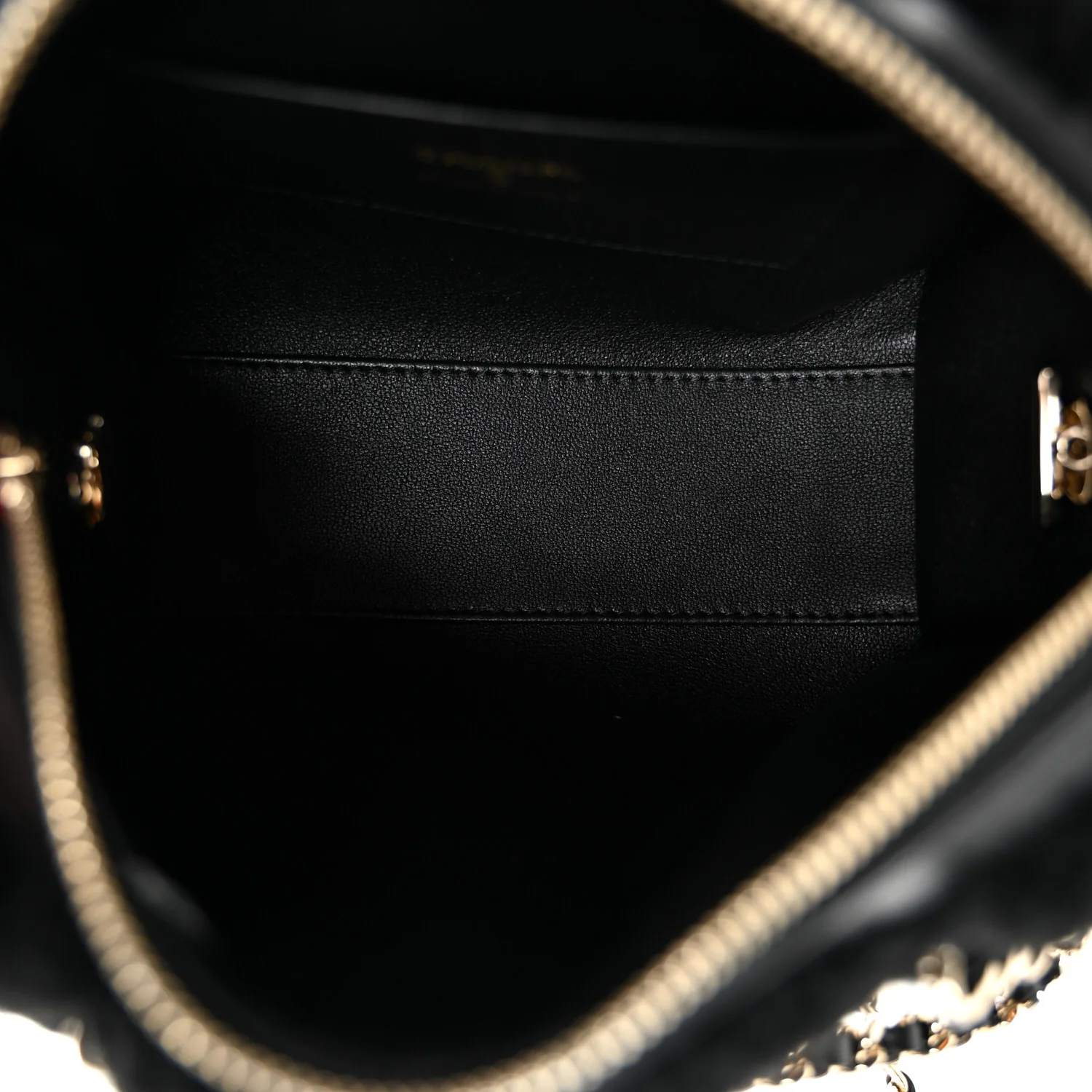 Shearling Quilted Barrel Clutch With Chain Black - Top Club