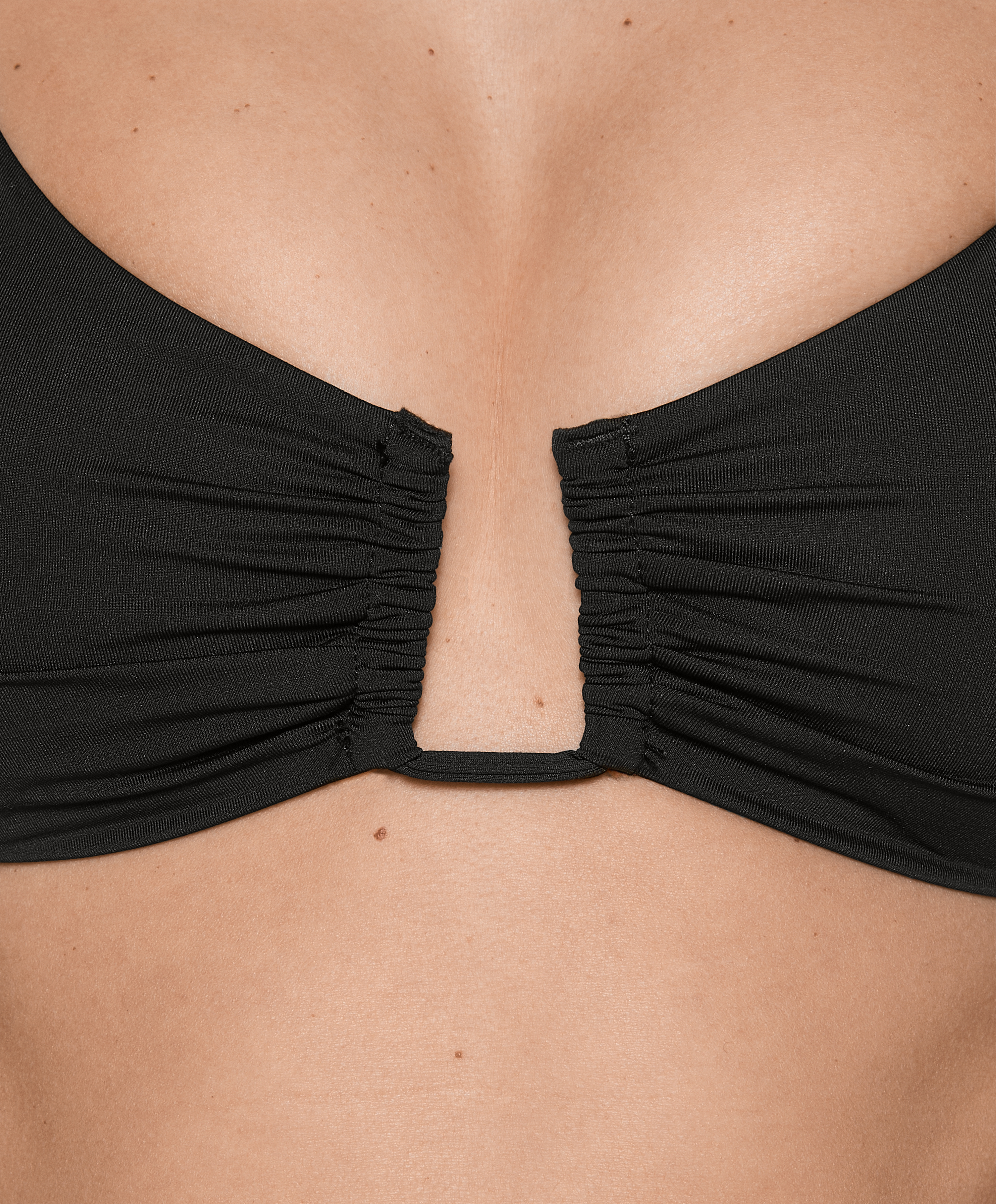 OYSHO U-neck halter bikini top