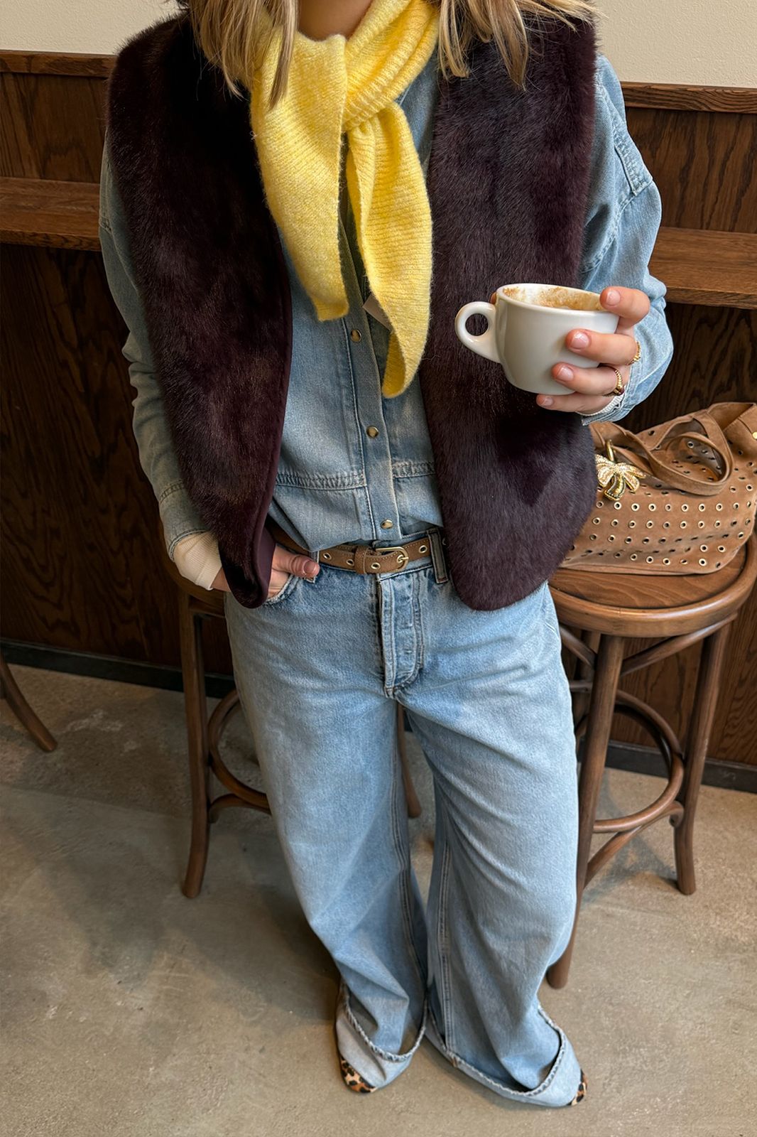 Donkerrood faux fur gilet