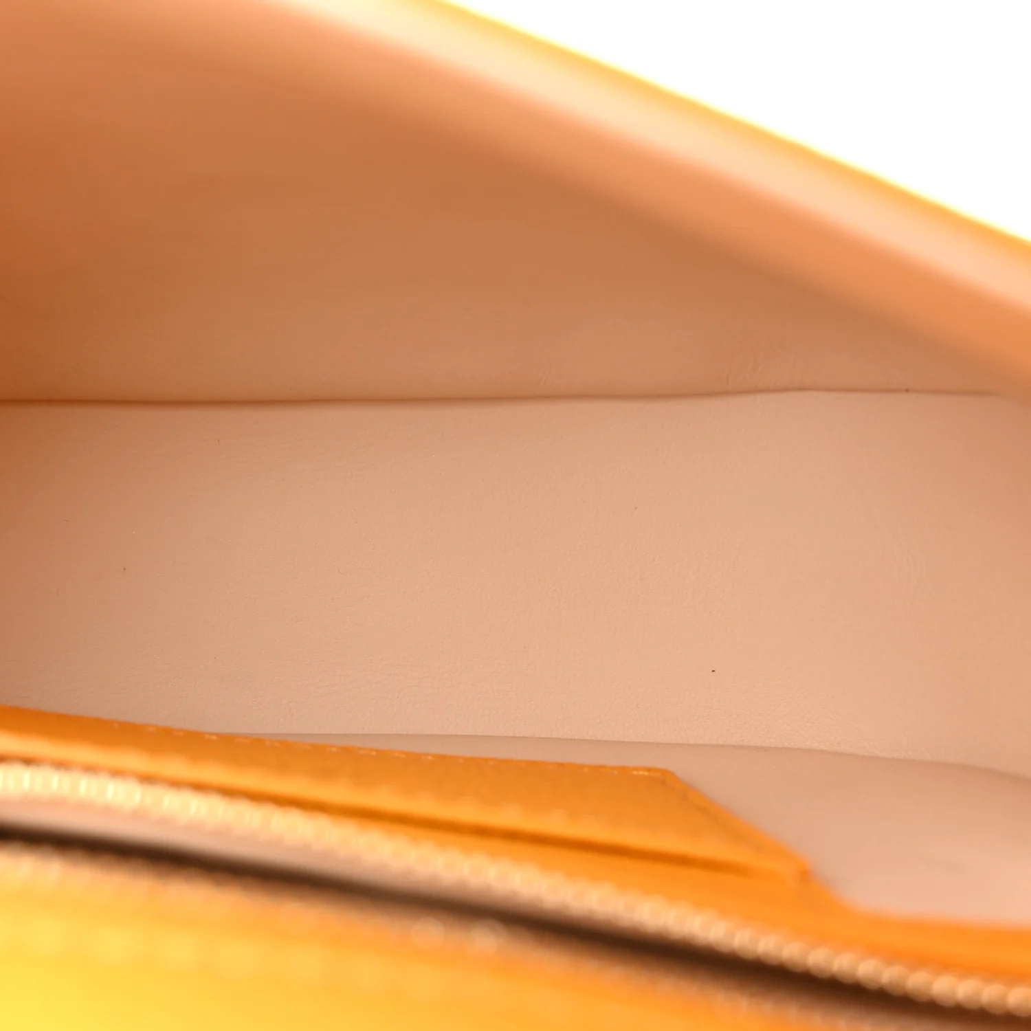 Grained Calfskin LV Pont 9 Soft PM Sunbeam - Top Club