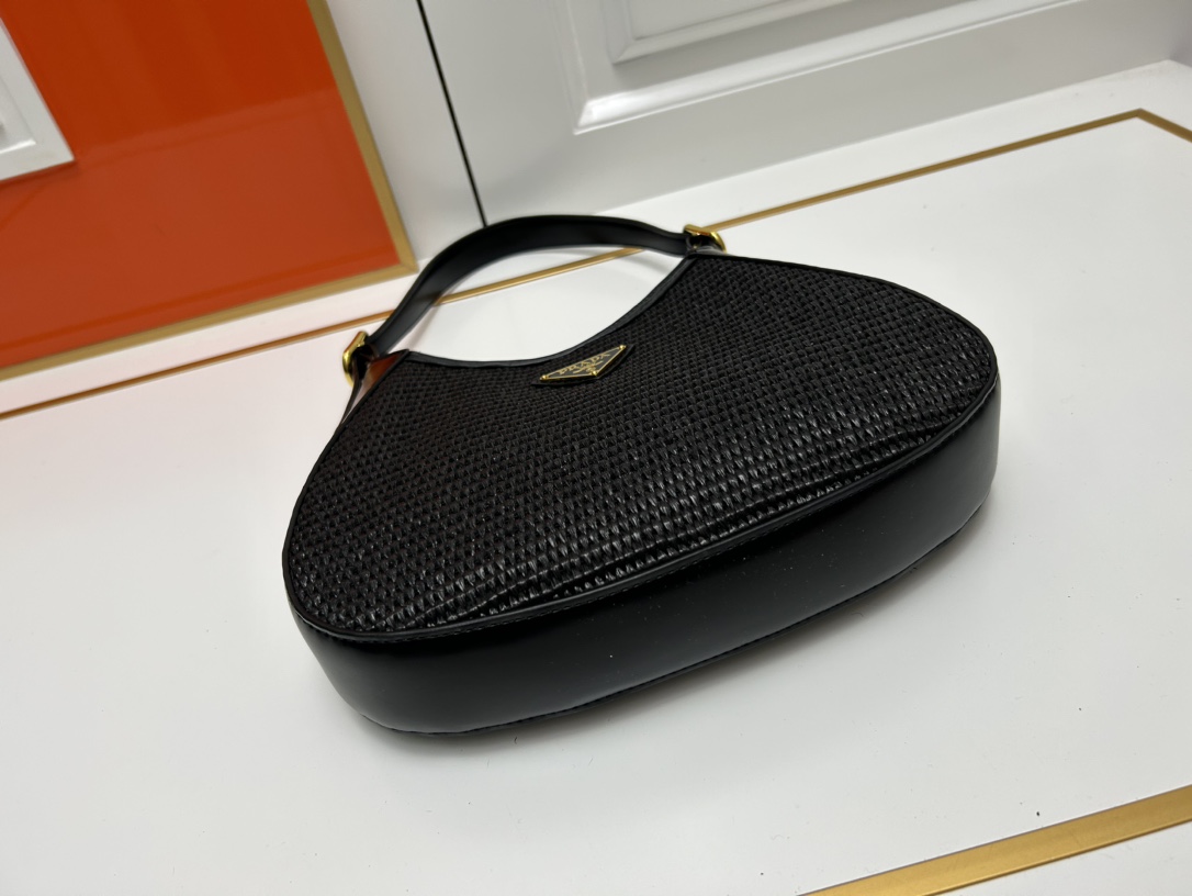 Pra new arrival women bag size : 28-22-5cm - Top Club