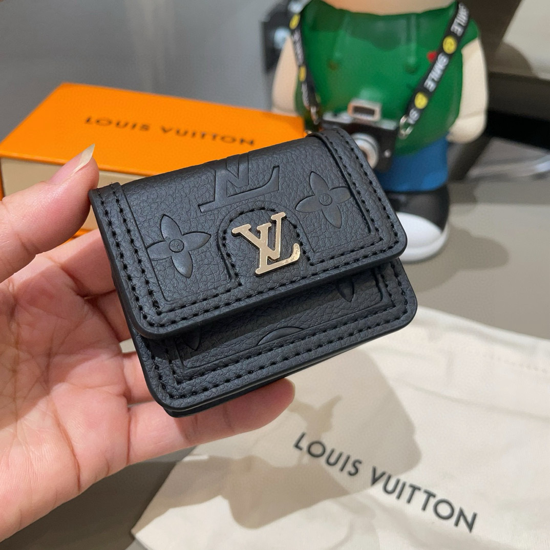 Louis new arrival coin earphone bag wallet 002 - Top Club