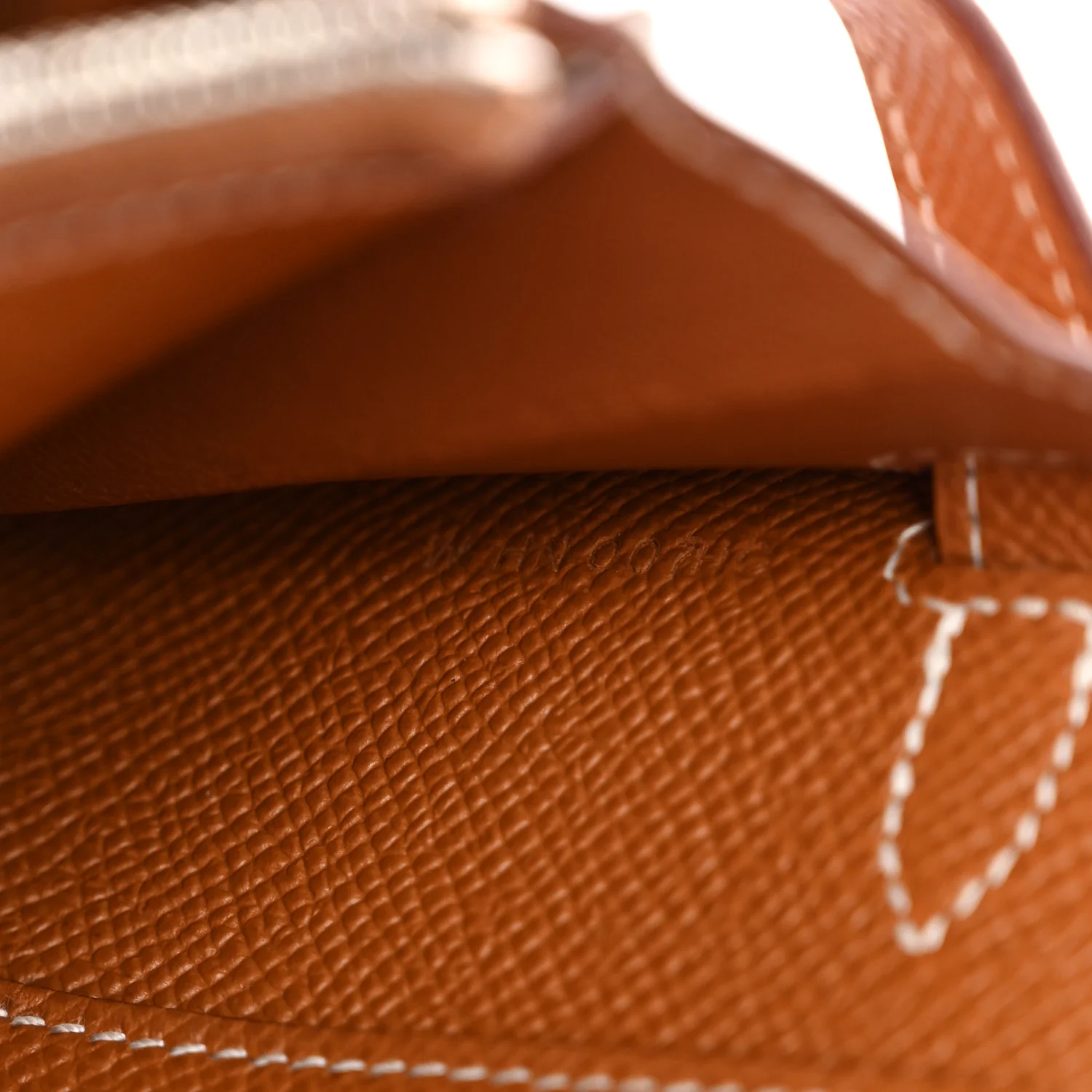 Epsom Kelly Wallet To Go Gold - Top Club