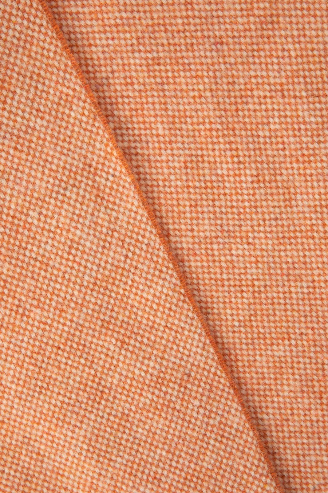 Lichtoranje wollen sjaal