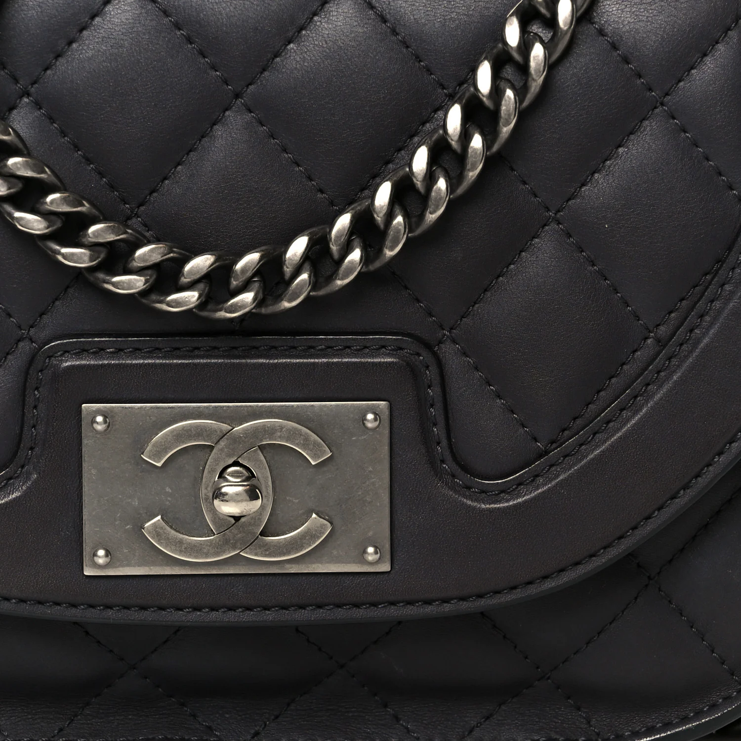 Shiny Goatskin Quilted Small Double Chained Messenger Flap Black - Top Club