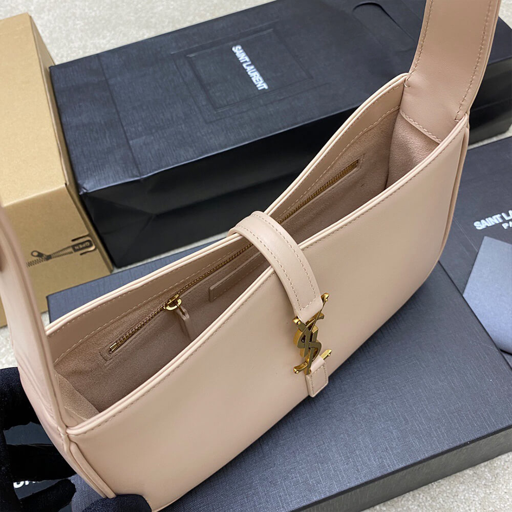 YSL LE 5 A 7 HOBO BAG IN SMOOTH LEATHER - Top Club