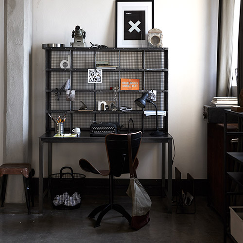 BUREAU + OPZETKAST POSTOFFICE
