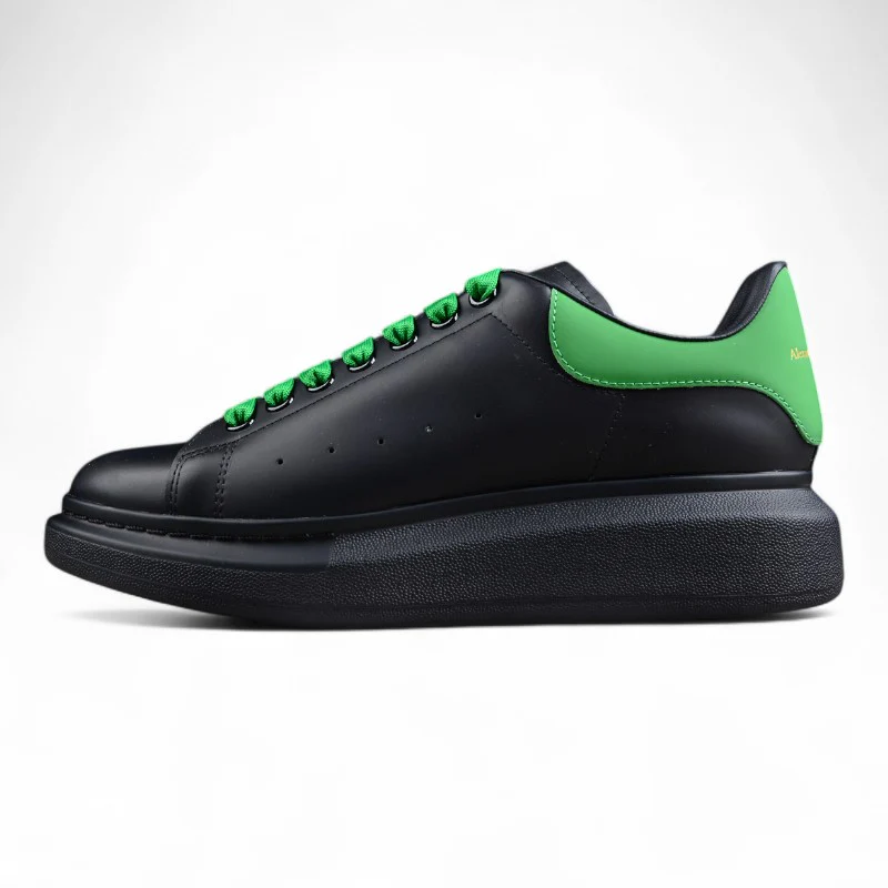 Alexander McQueen Oversized Sneaker in Black/Green - Sneaker Replica Workshop