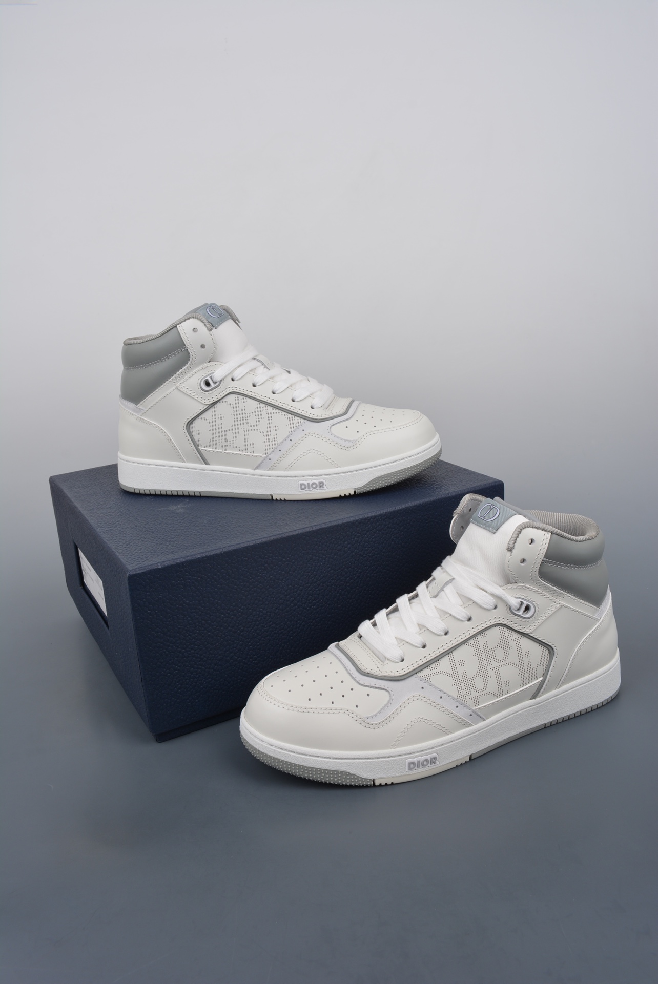 Dior B27 Sneakers High-Top White Gray (AAA High Quality Version) - Sneaker Replica Workshop