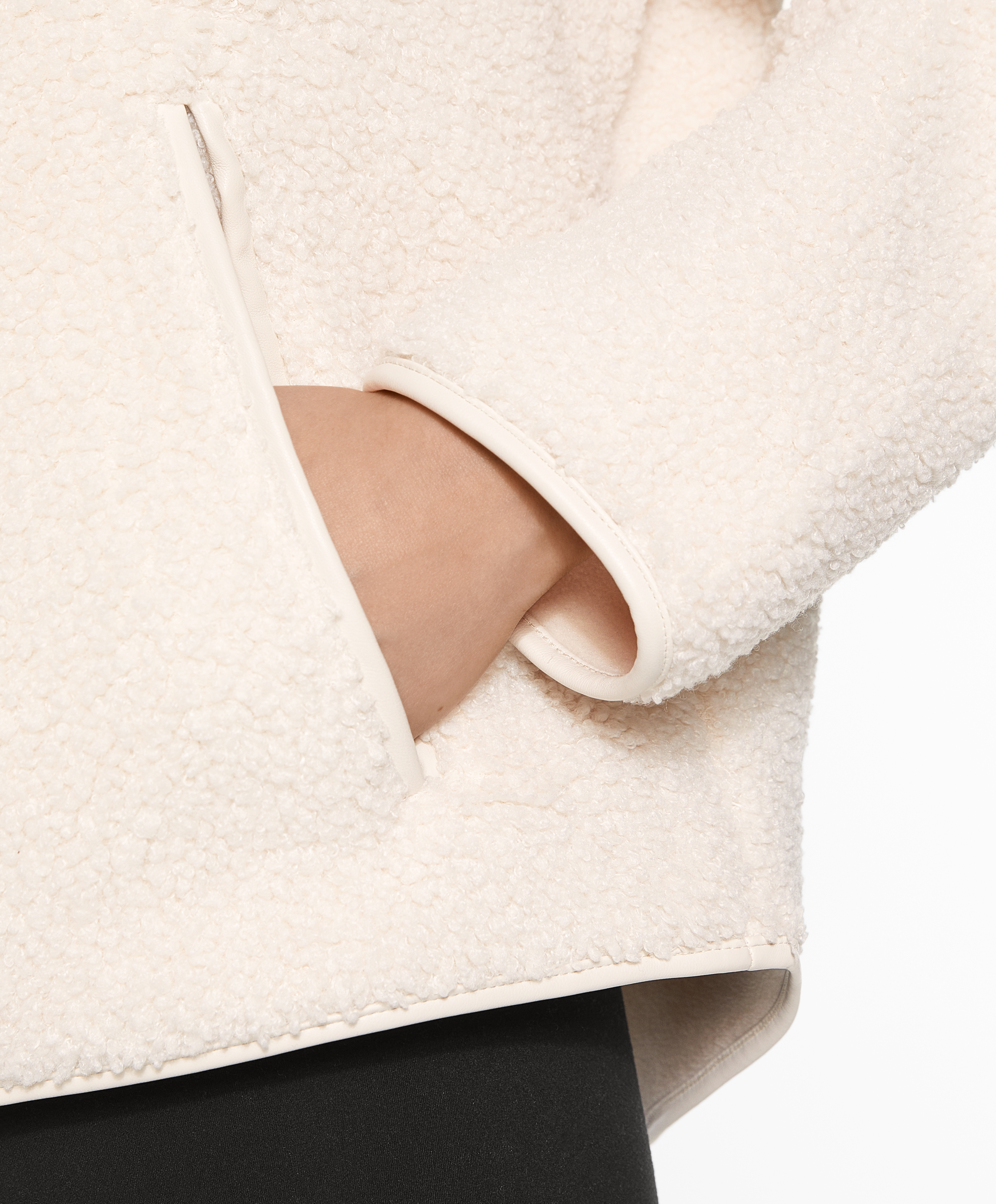 OYSHO Faux-shearling sweatshirt