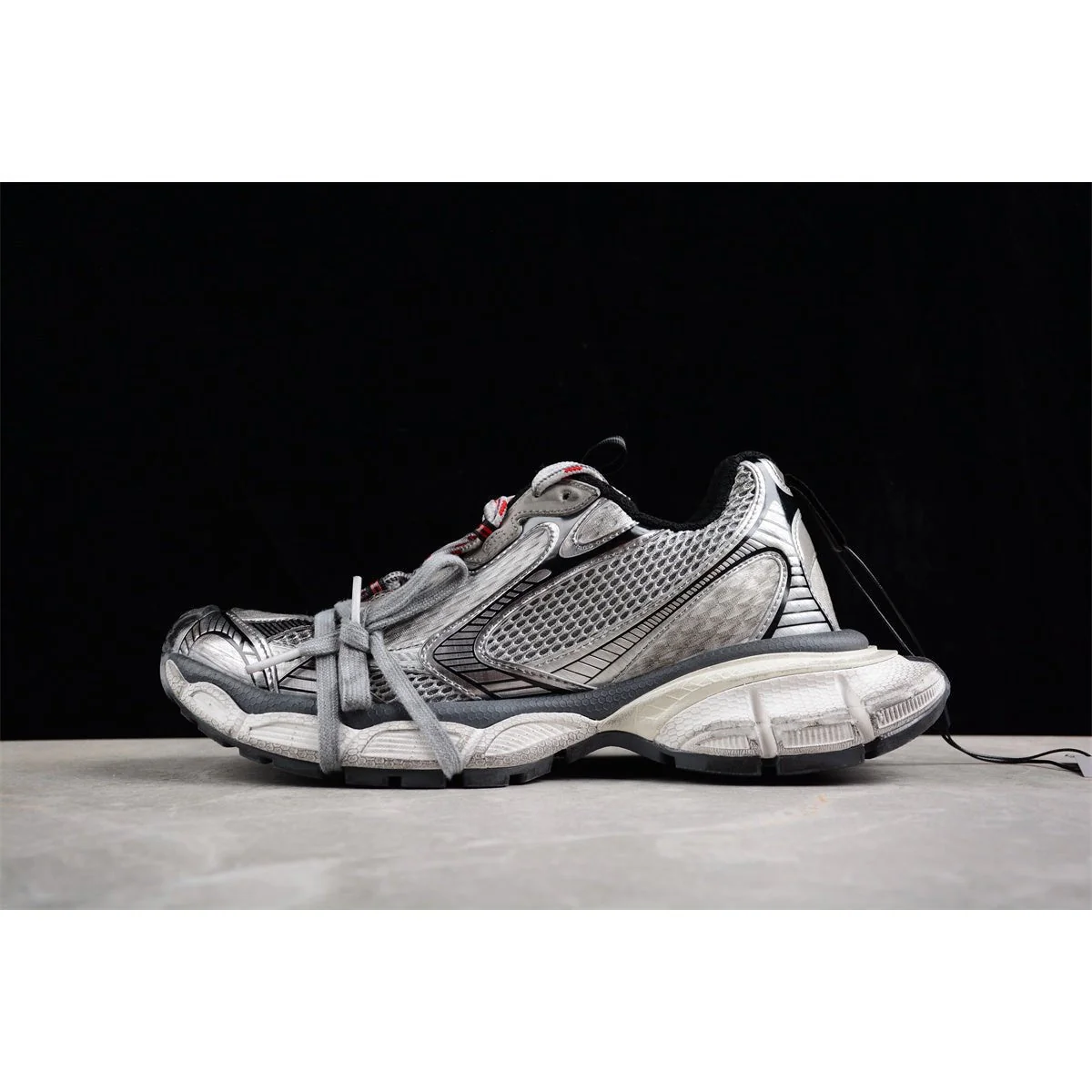 BALENCIAGA 3XL x GREY WHITE RED - Sneaker Replica Workshop