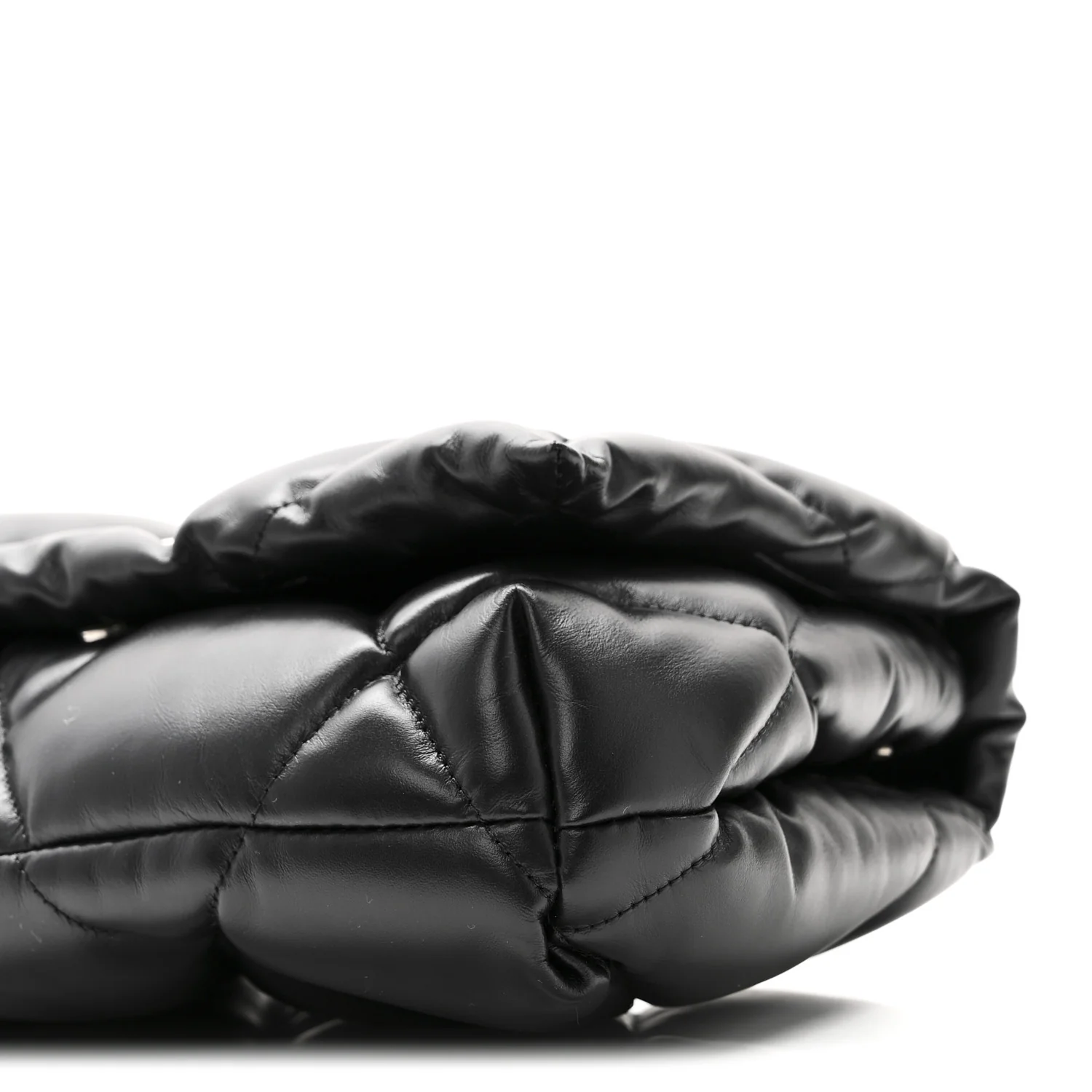 Nappa Calfskin Quilted Touch B Puffy Clutch Black - Top Club