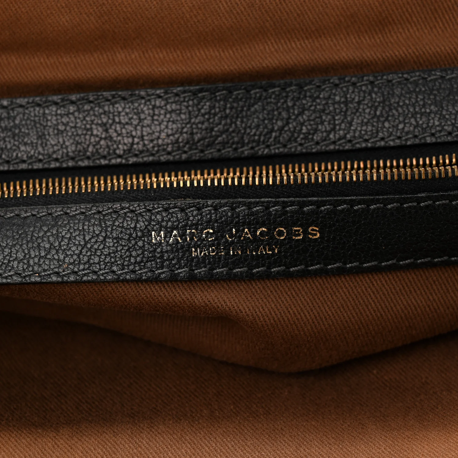 Calfskin Quilted Stam Black - Top Club
