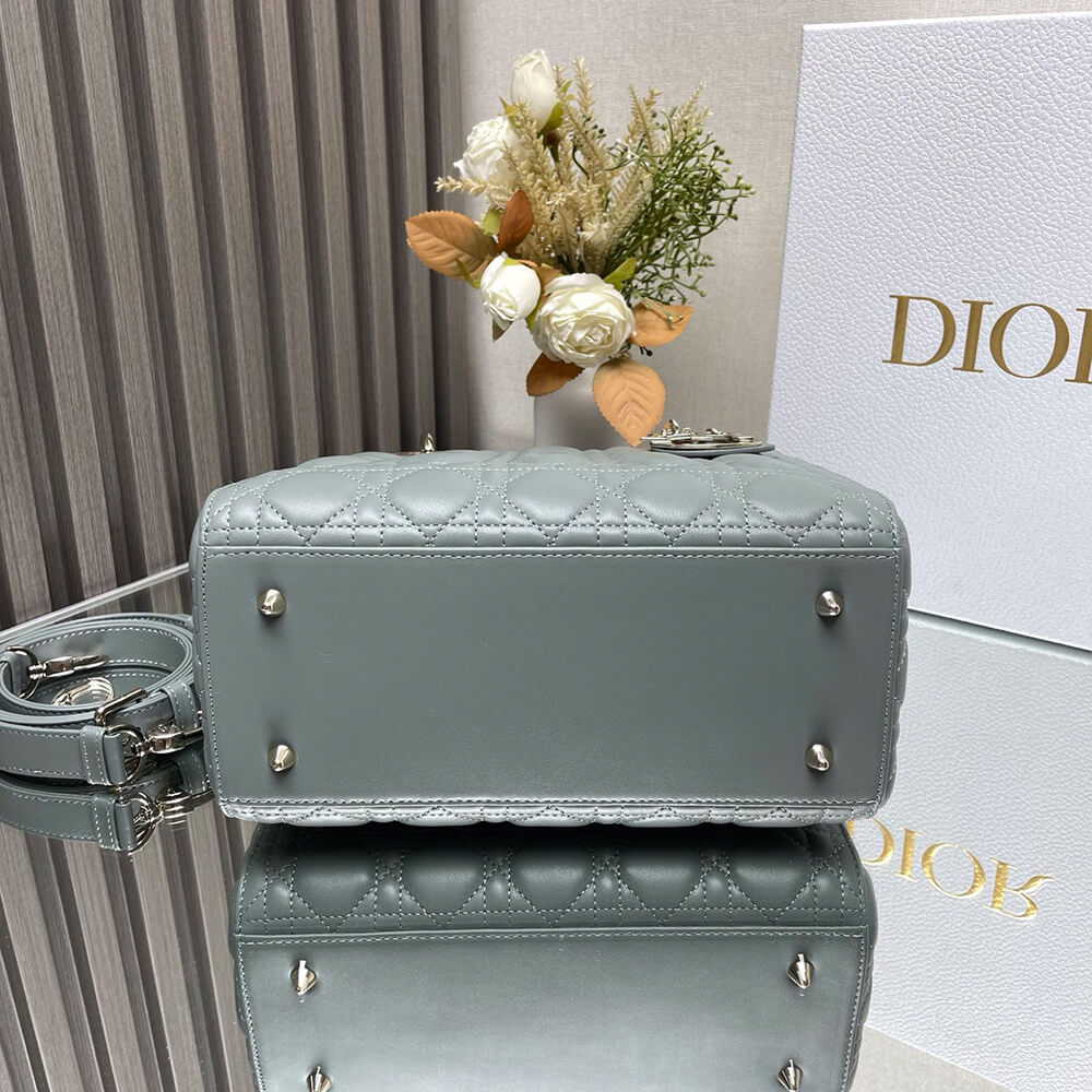 Medium Lady Dior Bag - Top Club
