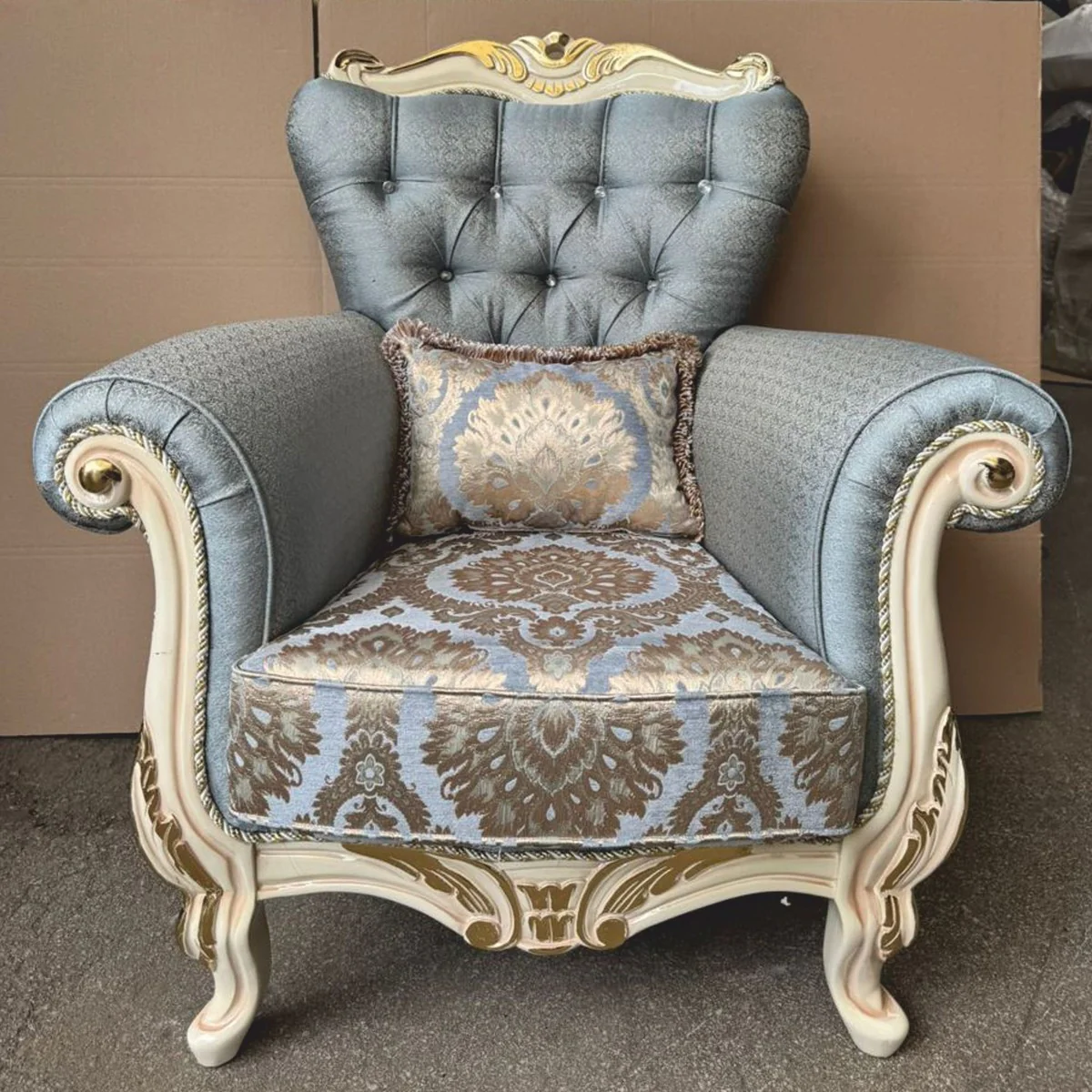 Baroque living room armchair light blue / cream / gold - Baroque furniture
