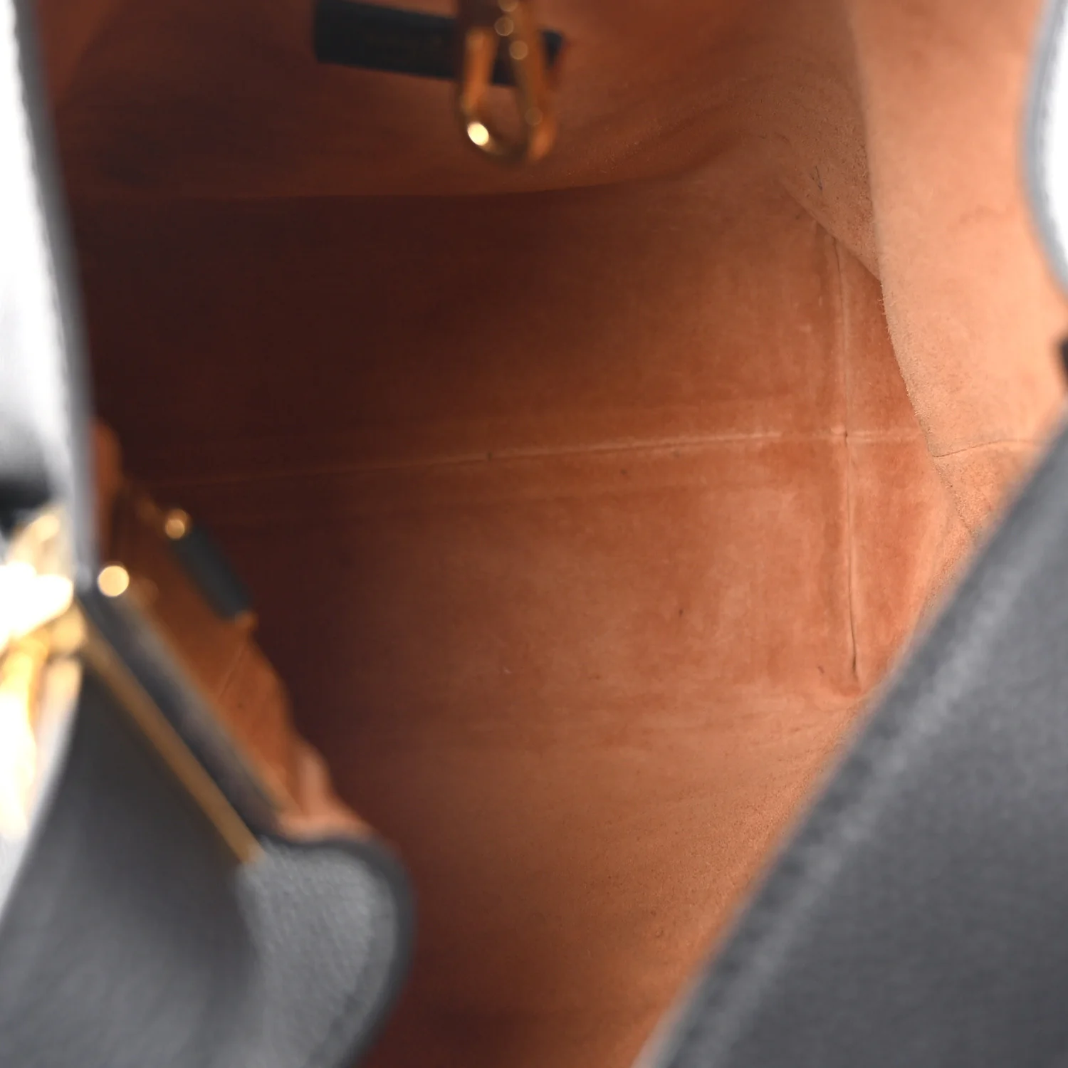 Grained Calfskin Low Key Hobo PM Black - Top Club
