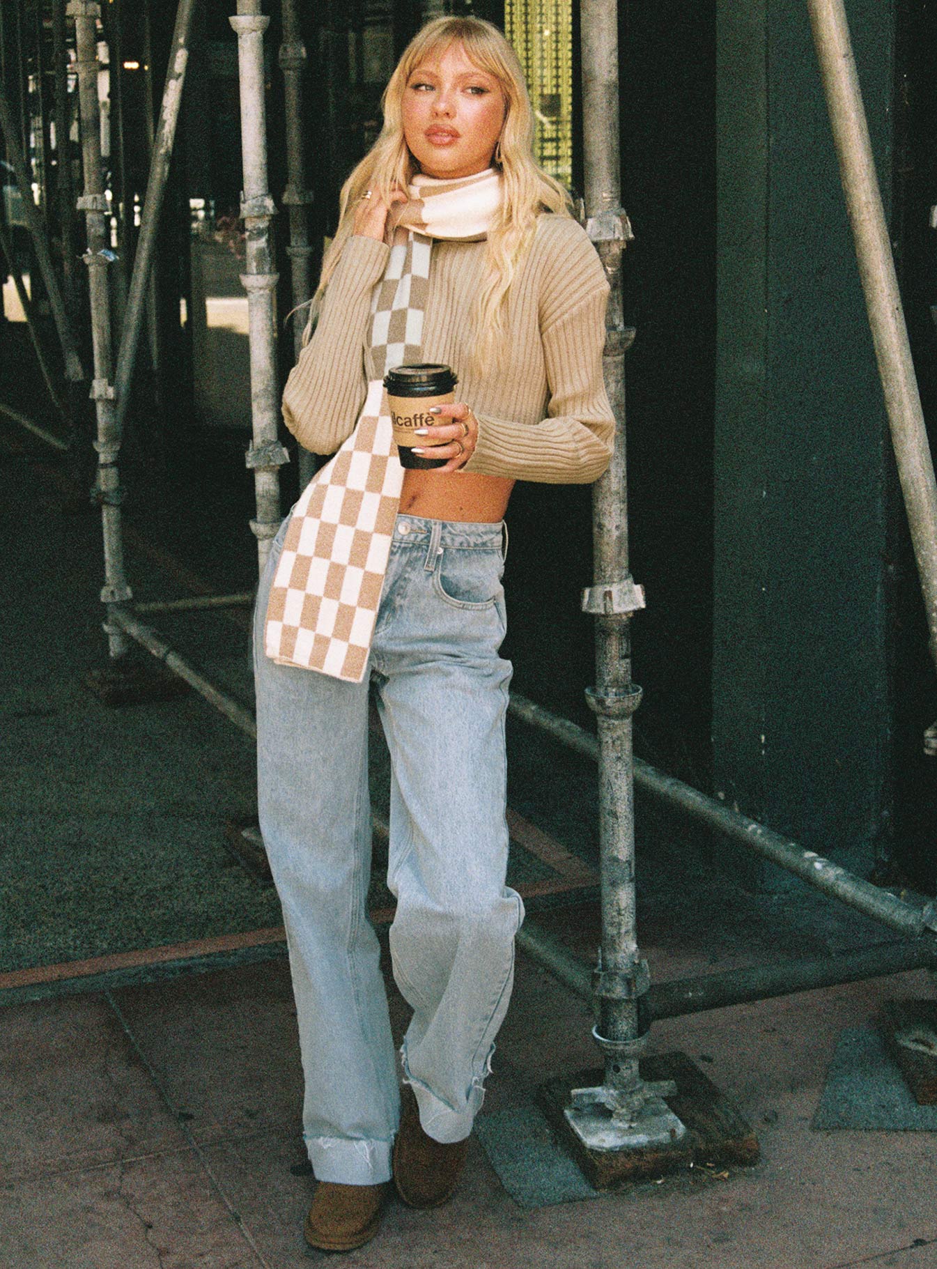 Ollie Mid Rise Straight Leg Jean Light Wash Denim