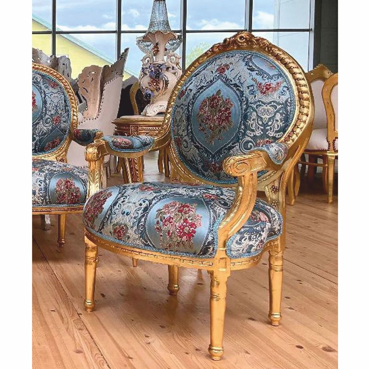 Baroque medallion salon chair light blue / colorful / gold H. 100 cm - Baroque furniture