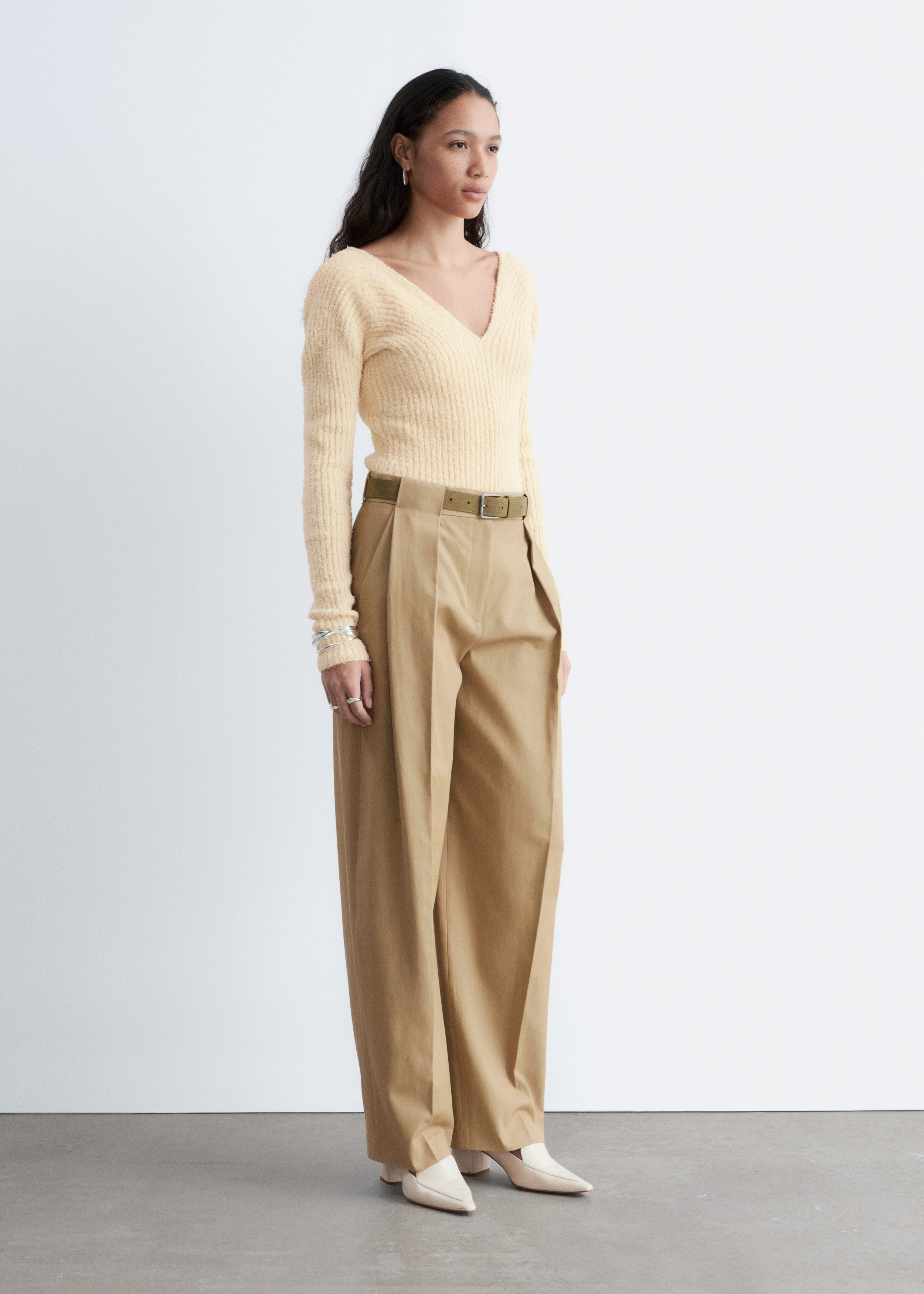 & Other Stories RIB-KNIT V-NECK TOP