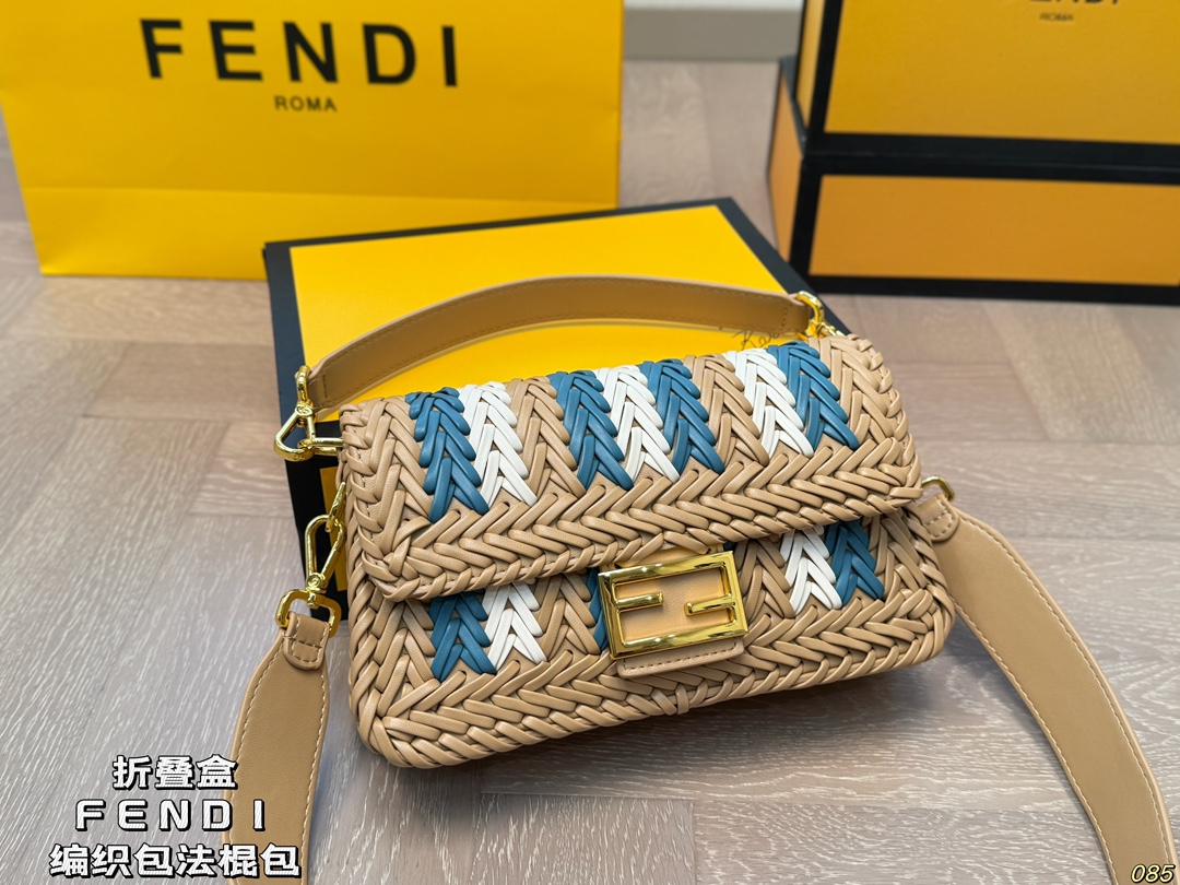 Fen new arrival Baguette bag size: 26 * 15 cm - Top Club