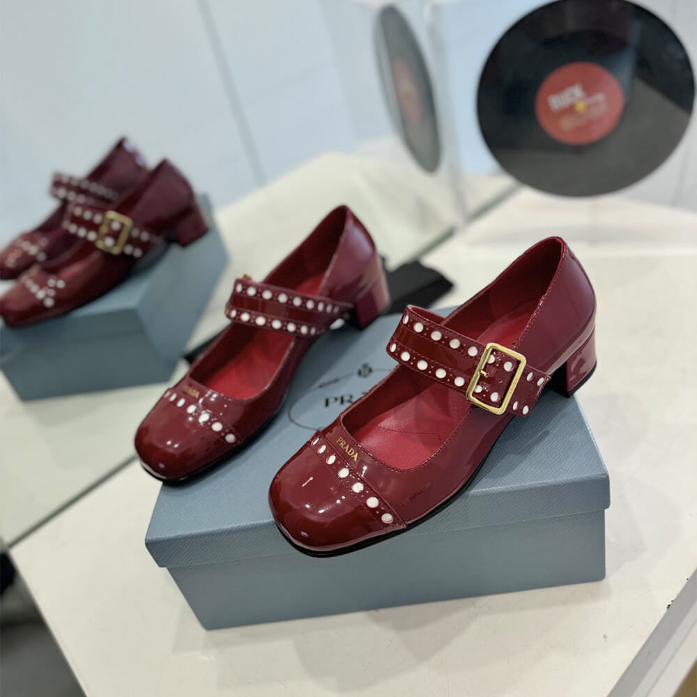 PRADA Patent leather Mary Jane pumps - Top Club